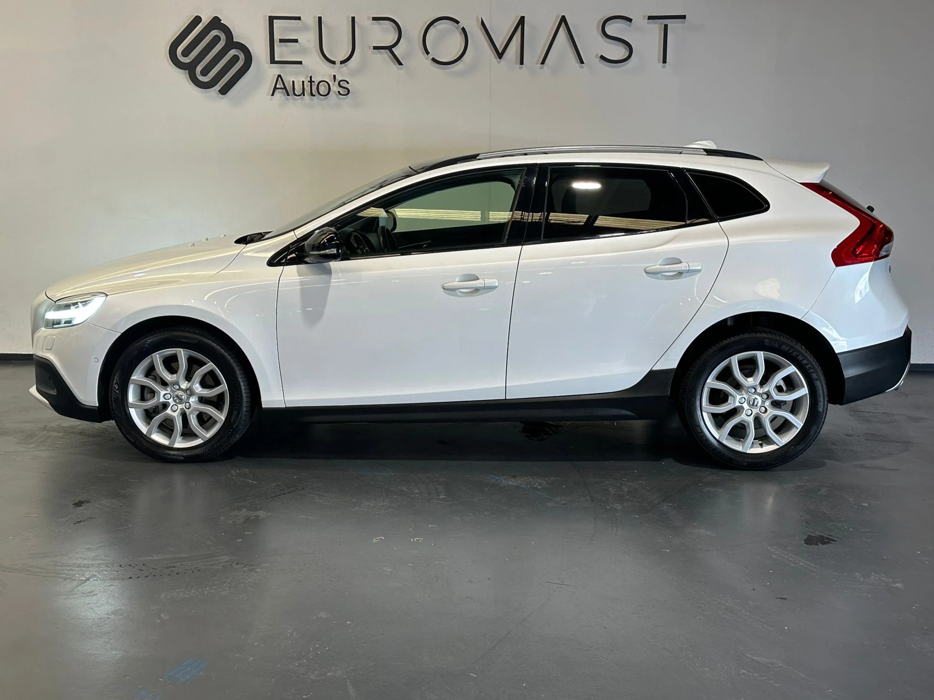 Hoofdafbeelding Volvo V40