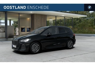 BMW 2 Serie Active Tourer 225e xDrive M Sport Automaat / Trekhaak / Sportstoelen / M Adaptief onderstel / Head-Up / Stoelverwarming / Comfort Access / Stuurverwarming