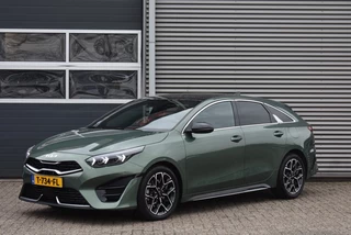 Hoofdafbeelding Kia ProCeed Kia ProCeed 1.5 T-GDI GT-LINE / STUURVERWARMING / PANO / APPLE CARPLAY