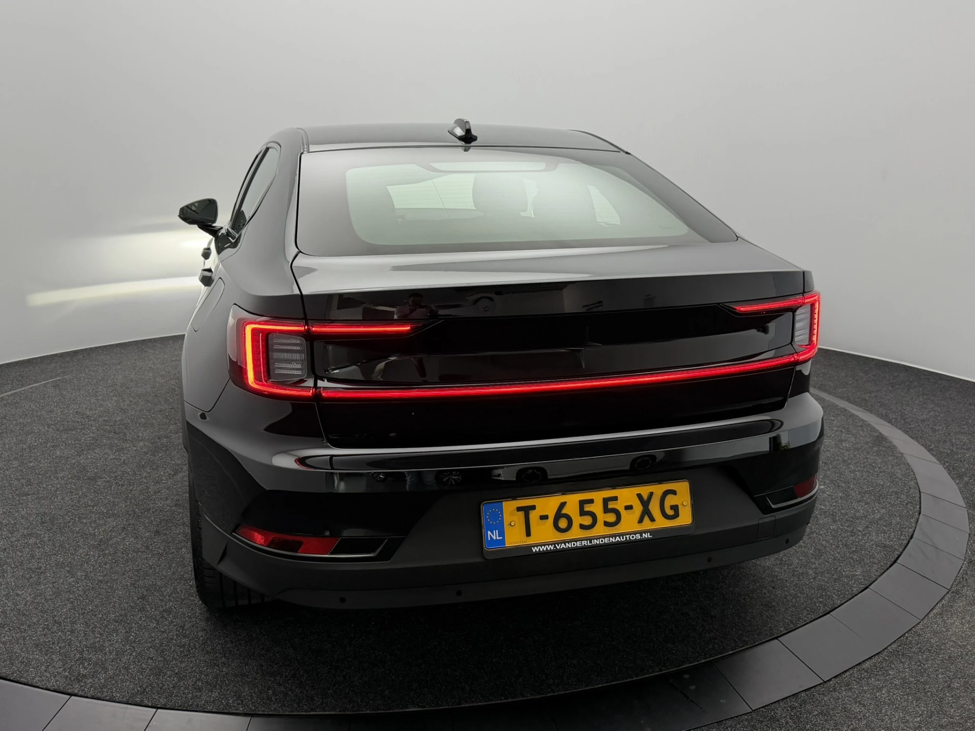 Hoofdafbeelding Polestar 2