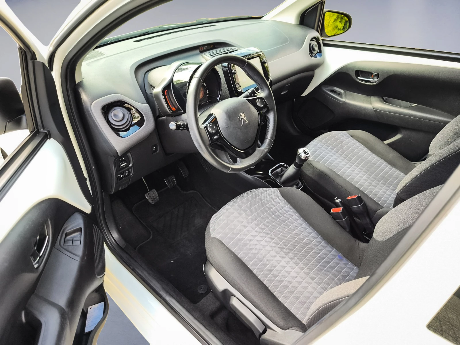 Hoofdafbeelding Peugeot 108