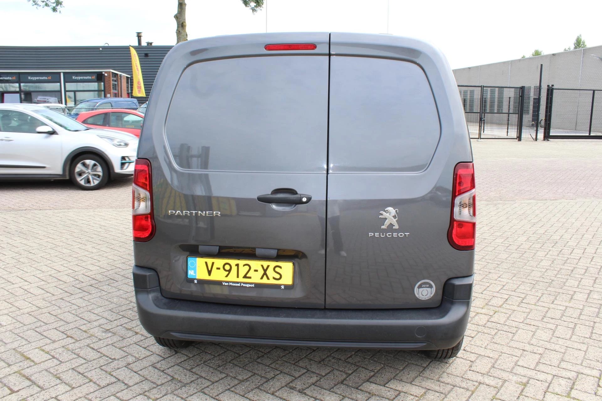 Hoofdafbeelding Peugeot Partner