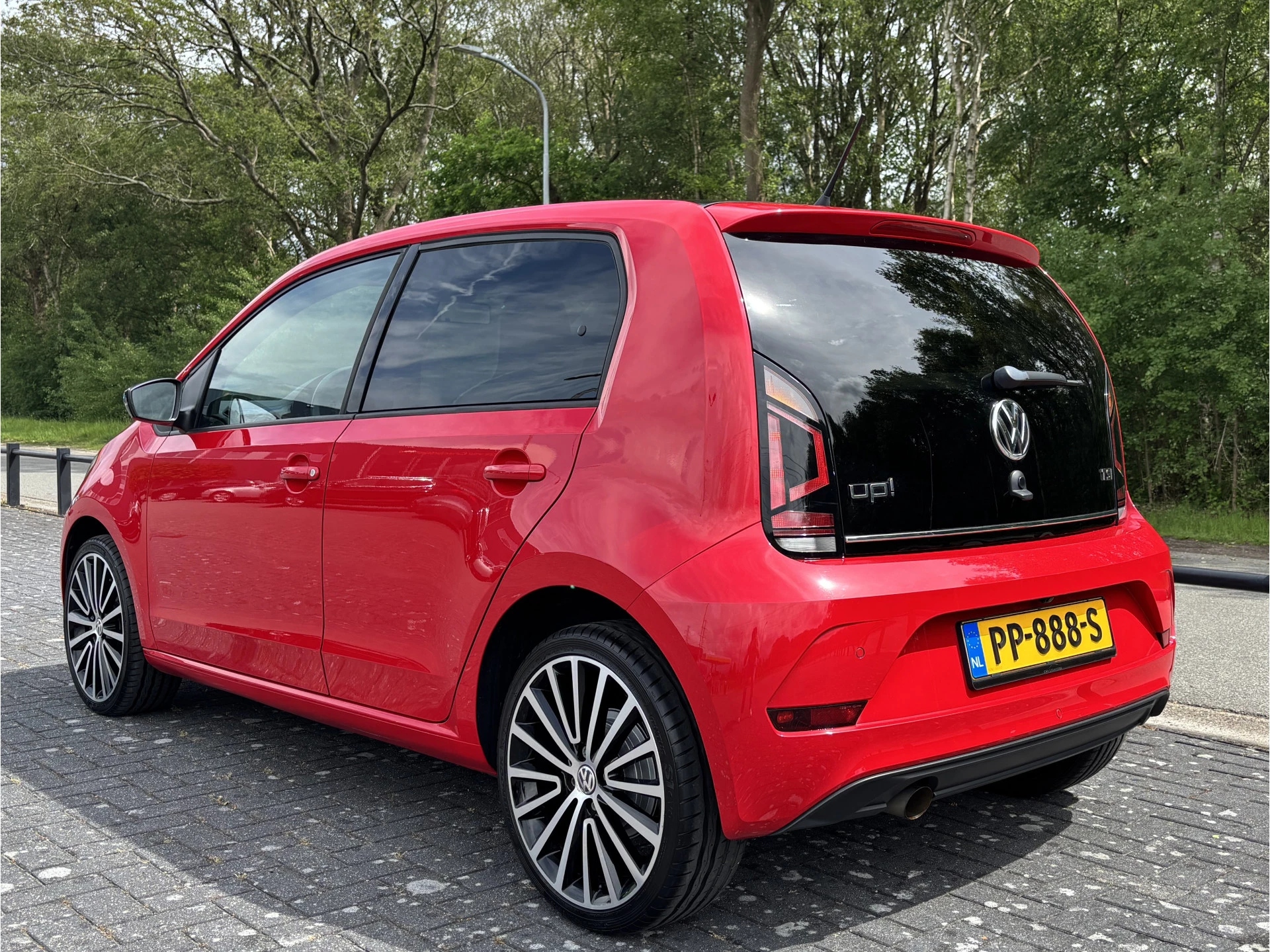 Hoofdafbeelding Volkswagen up!