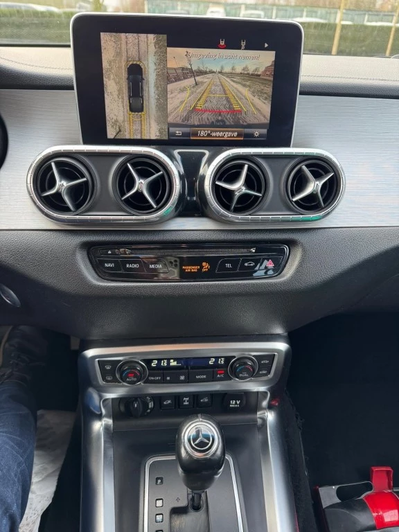 Hoofdafbeelding Mercedes-Benz X-Klasse