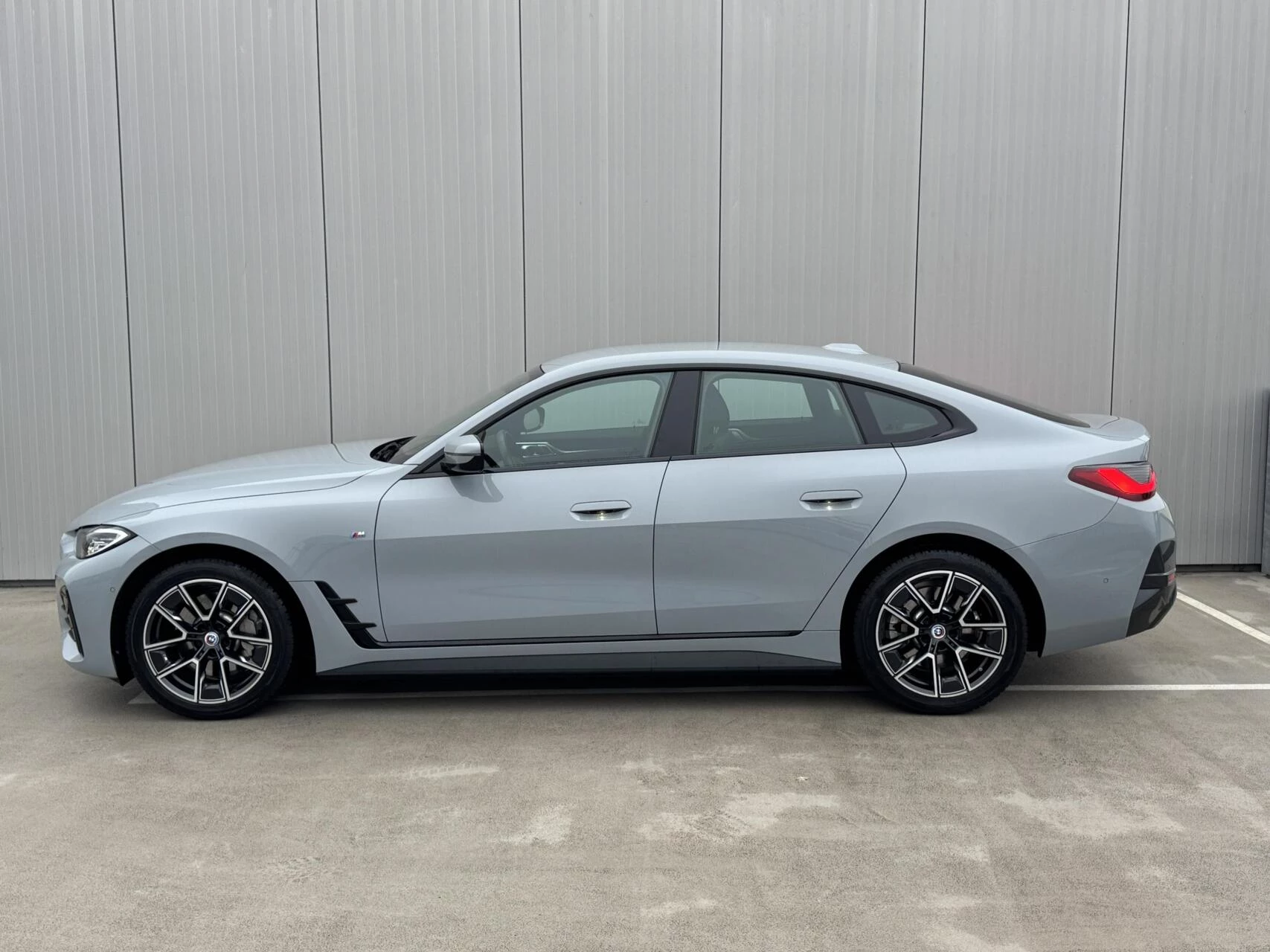 Hoofdafbeelding BMW i4