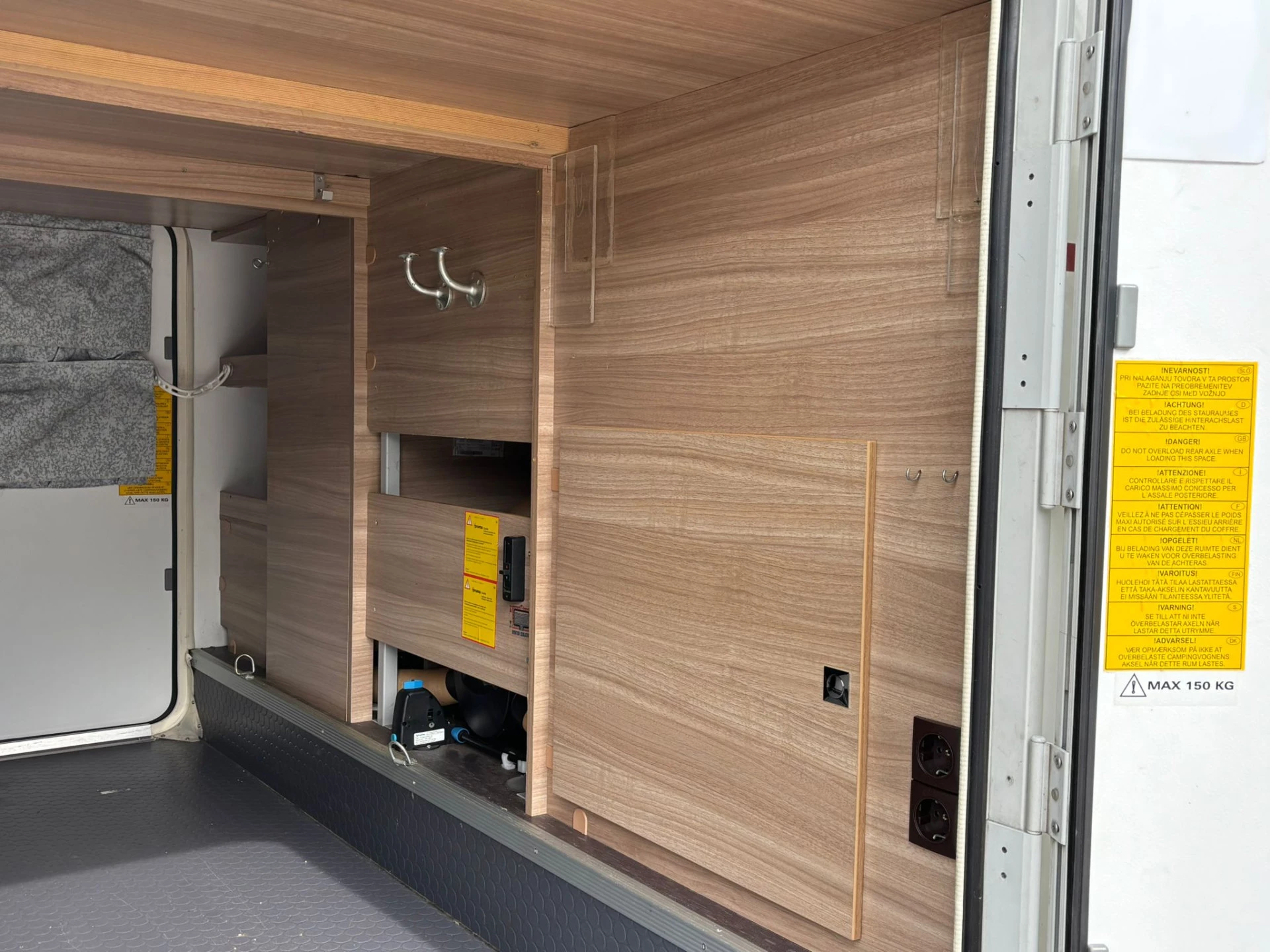 Hoofdafbeelding Adria CORAL S 670SL