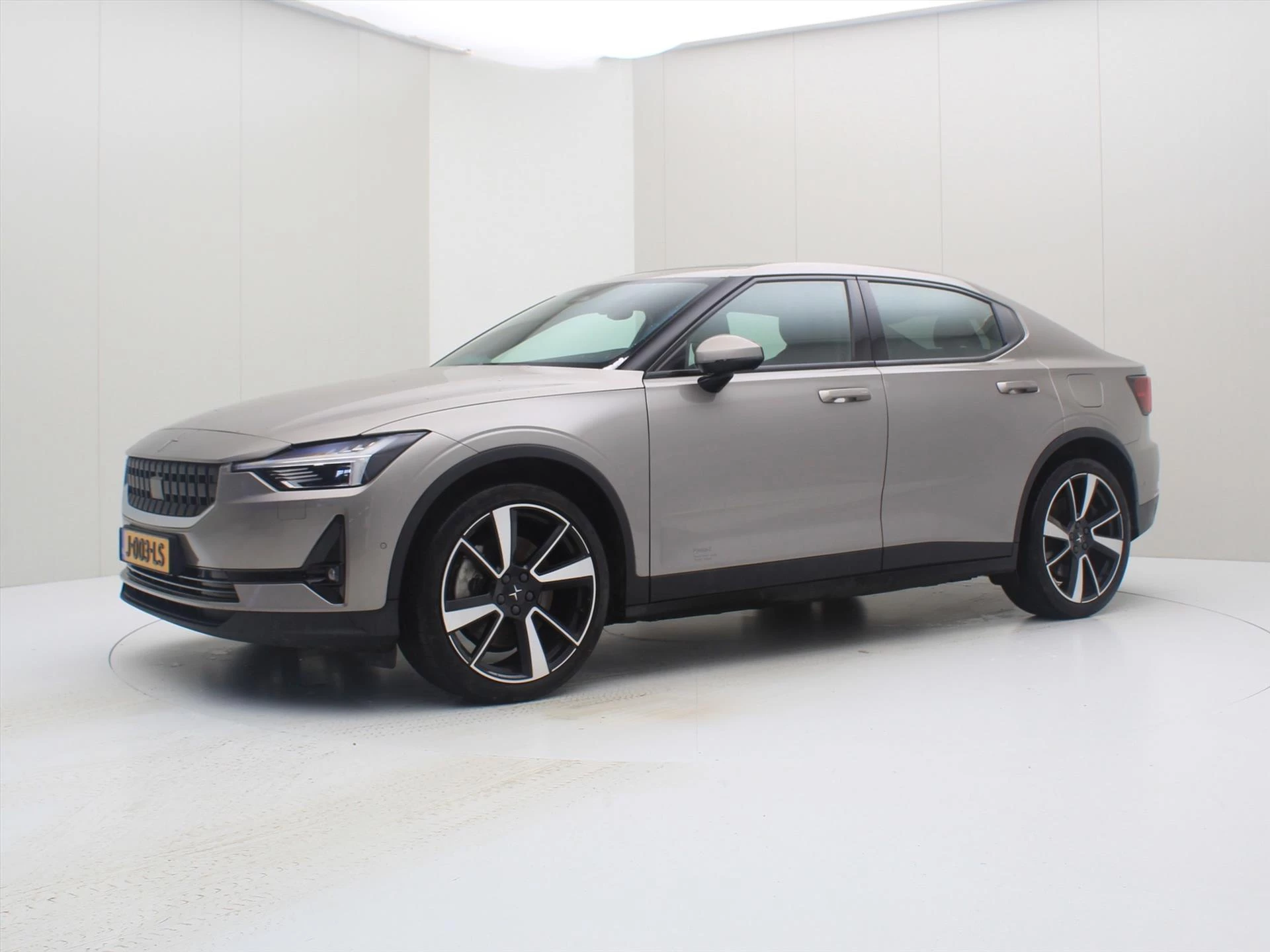Hoofdafbeelding Polestar 2