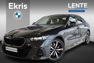 BMW 5 Serie Sedan 530e M Sportpakket Pro | Innovation Pack | Travel Pack | Comfort Pack | Stuurwielrand Verwarmd | Panoramadak | Comfortstoelen | Driving Assistant Professional | Harman Kardon | 20'' | Lentevoordeel