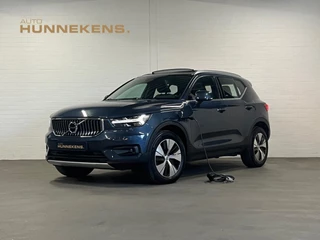 Hoofdafbeelding Volvo XC40 Volvo XC40 Recharge T4 Inscription | Leder | Open dak| Keyless | Stuur-/Stoel verwarming