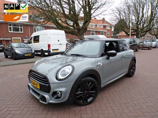 Hoofdafbeelding MINI Cooper MINI Cooper Mini 1.5 Dalston Edition Carplay/Panodak/Ned auto