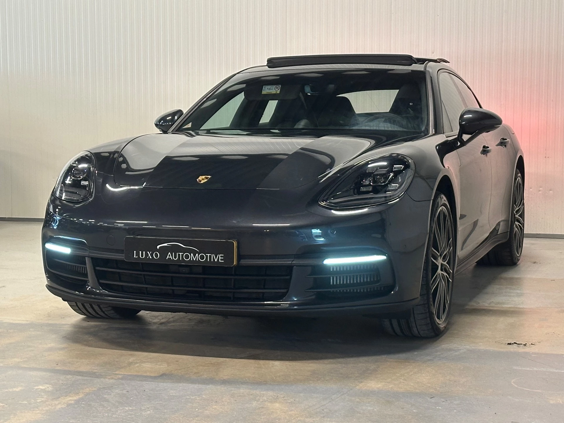 Hoofdafbeelding Porsche Panamera