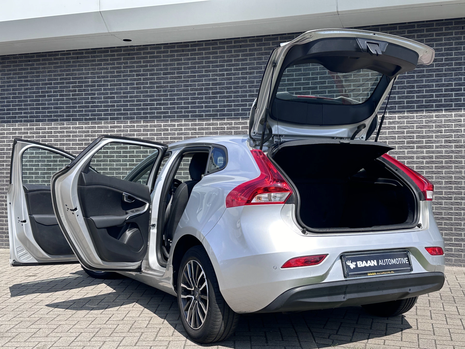Hoofdafbeelding Volvo V40