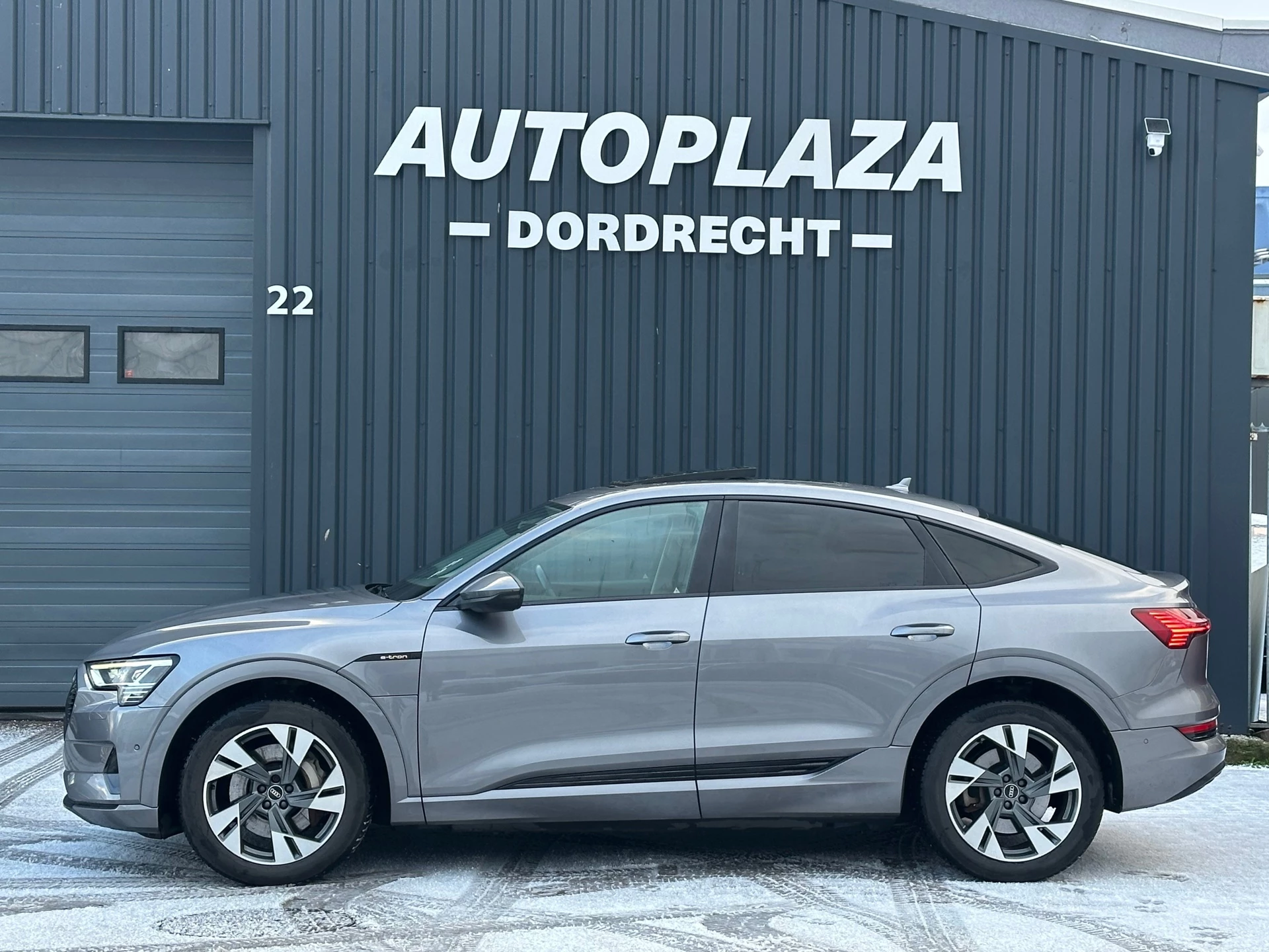 Hoofdafbeelding Audi e-tron