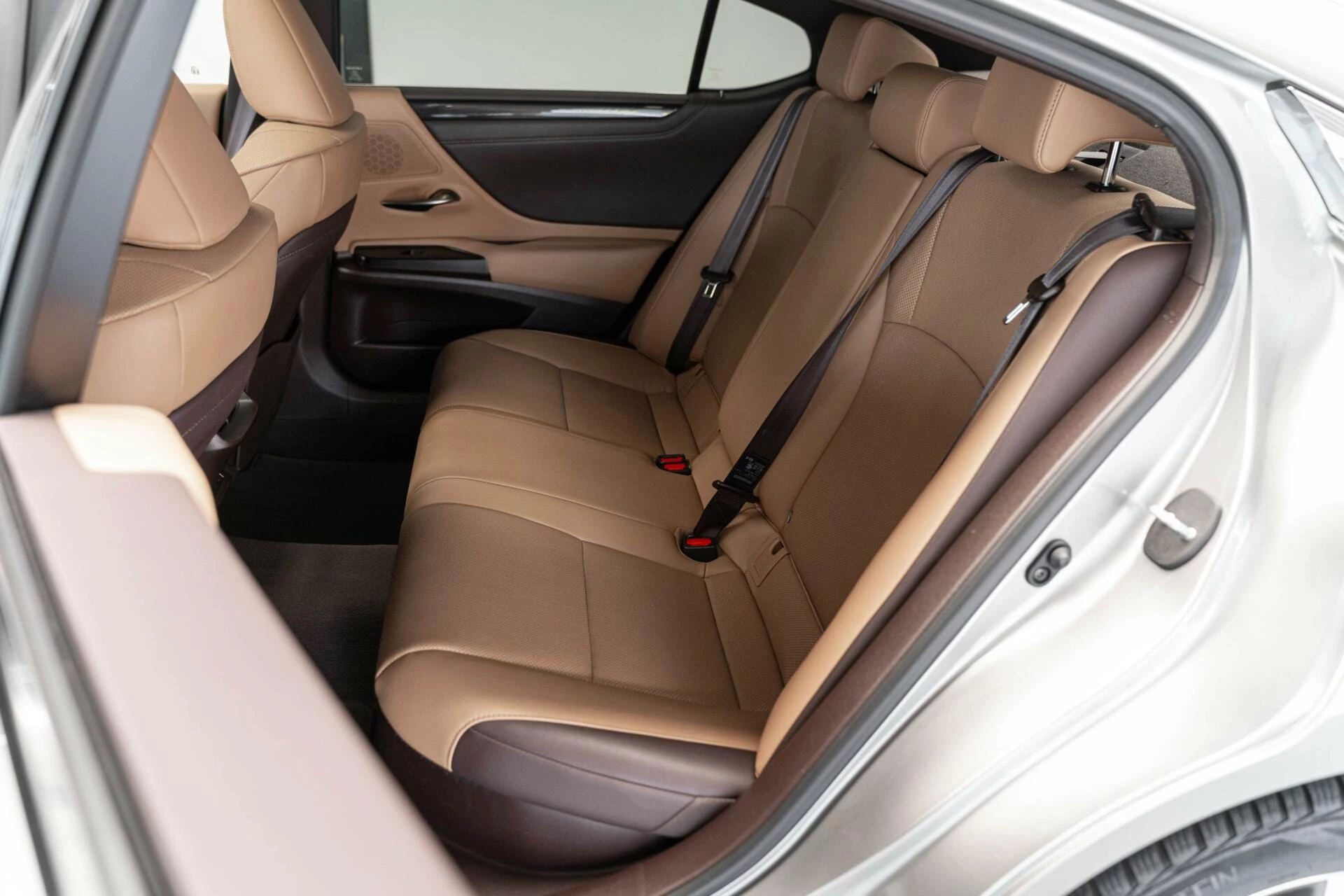 Hoofdafbeelding Lexus ES