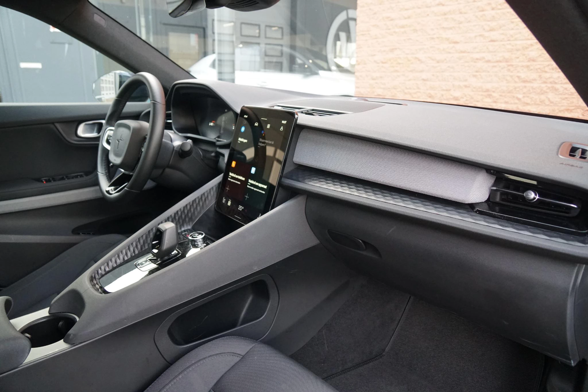 Hoofdafbeelding Polestar 2