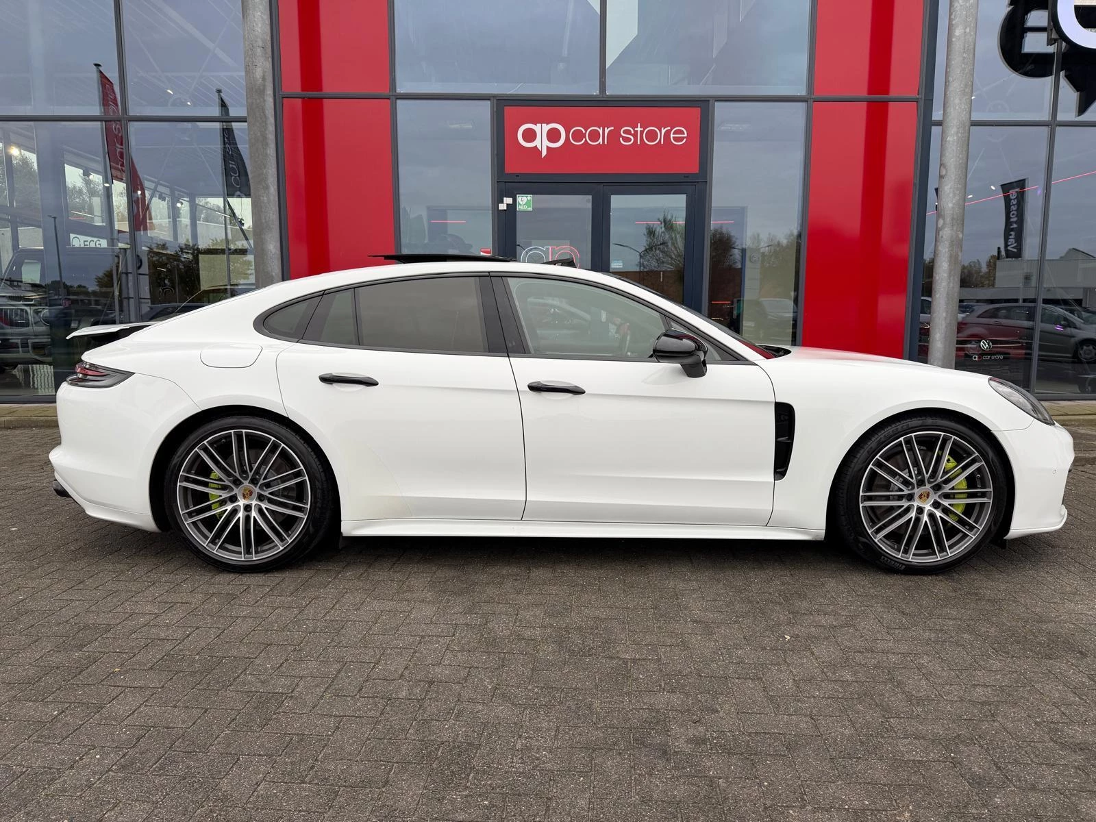Hoofdafbeelding Porsche Panamera