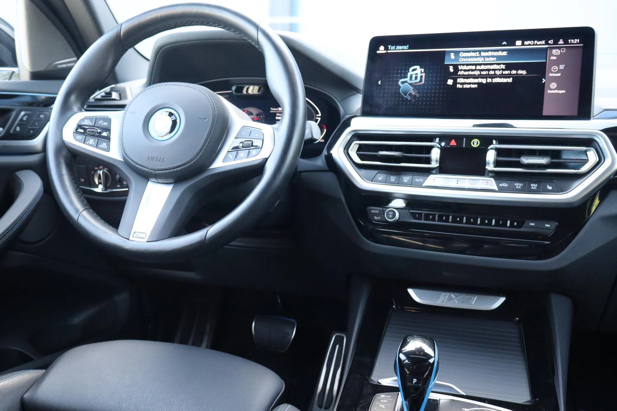Hoofdafbeelding BMW iX3
