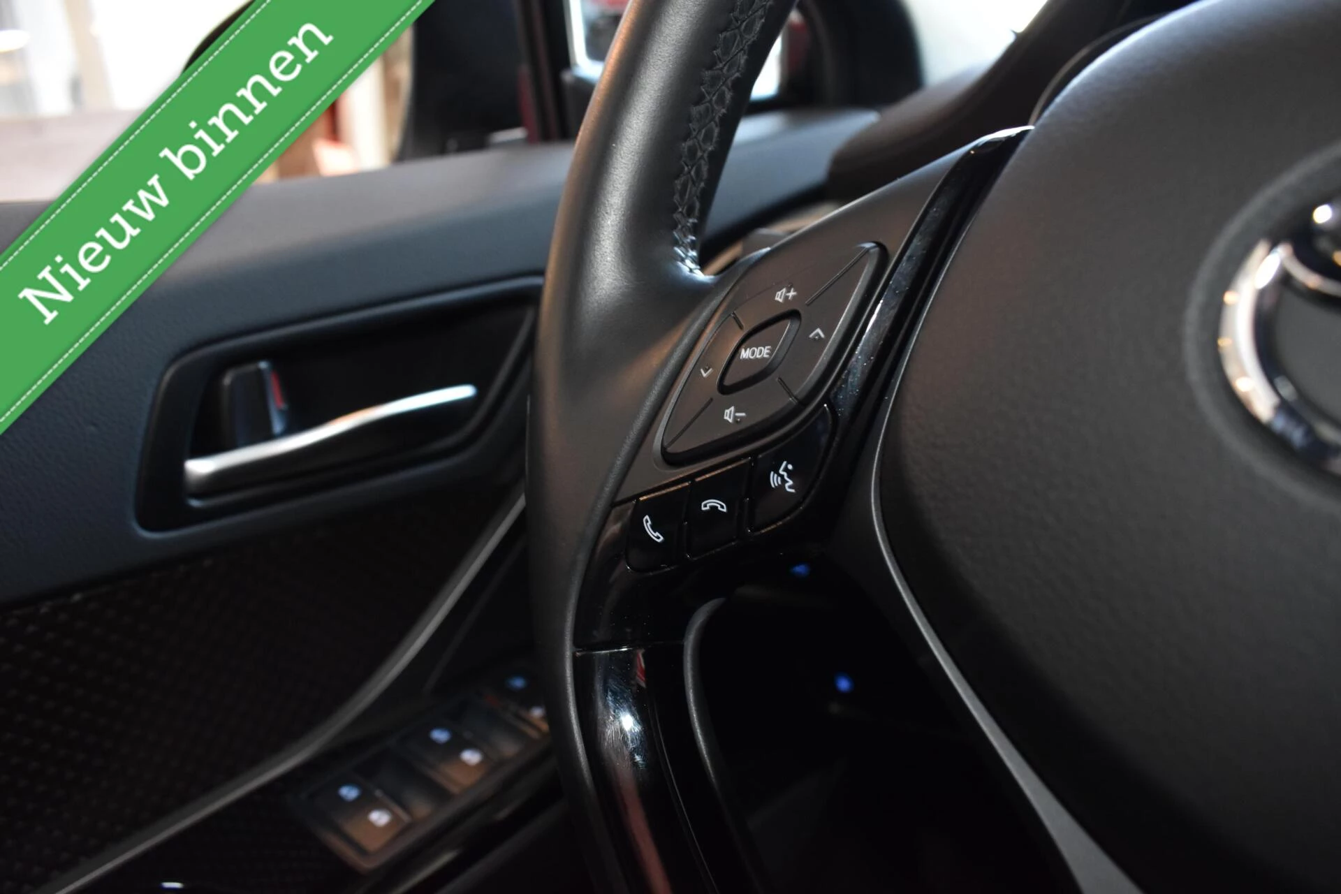 Hoofdafbeelding Toyota C-HR