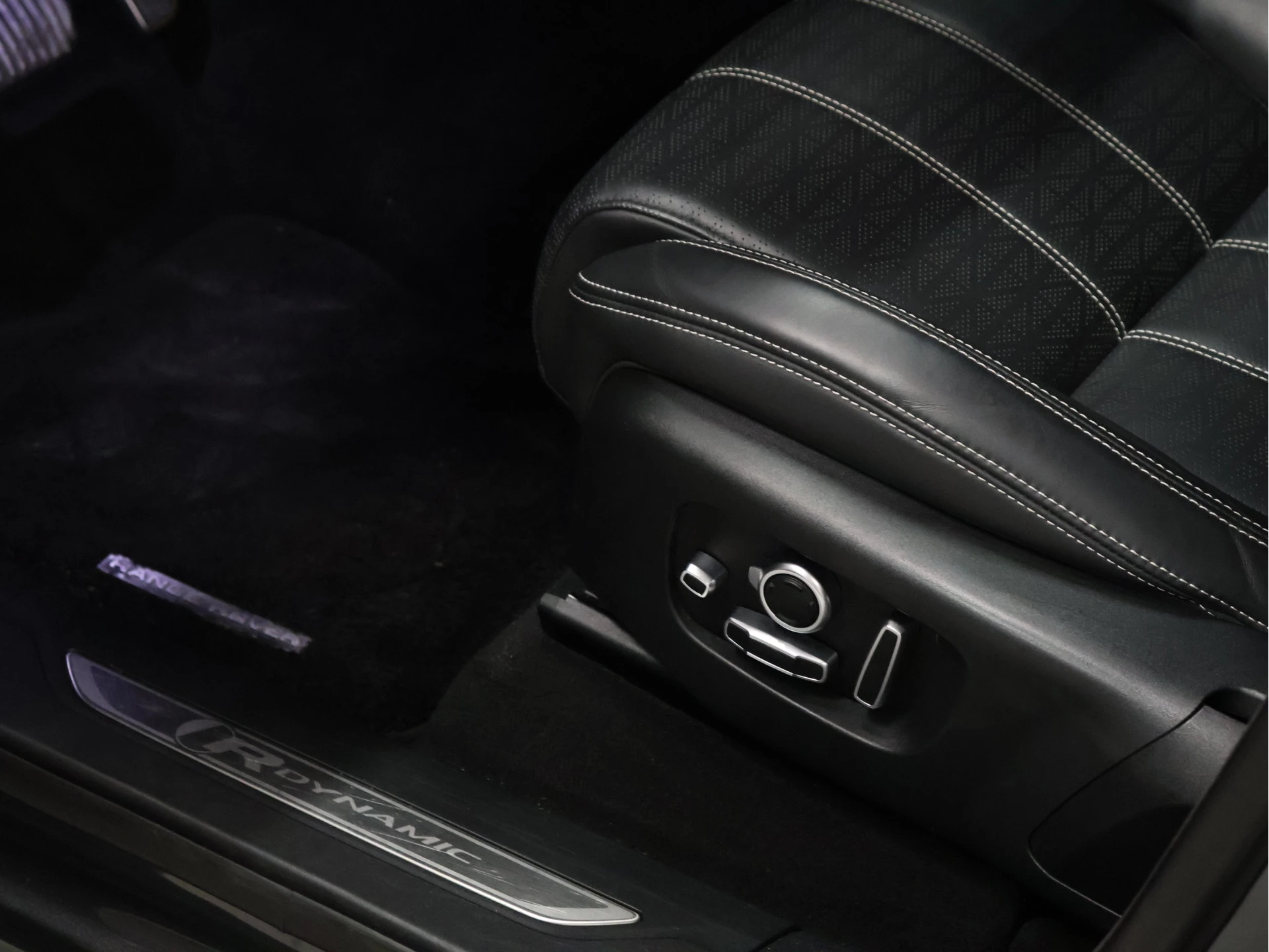 Hoofdafbeelding Land Rover Range Rover Velar