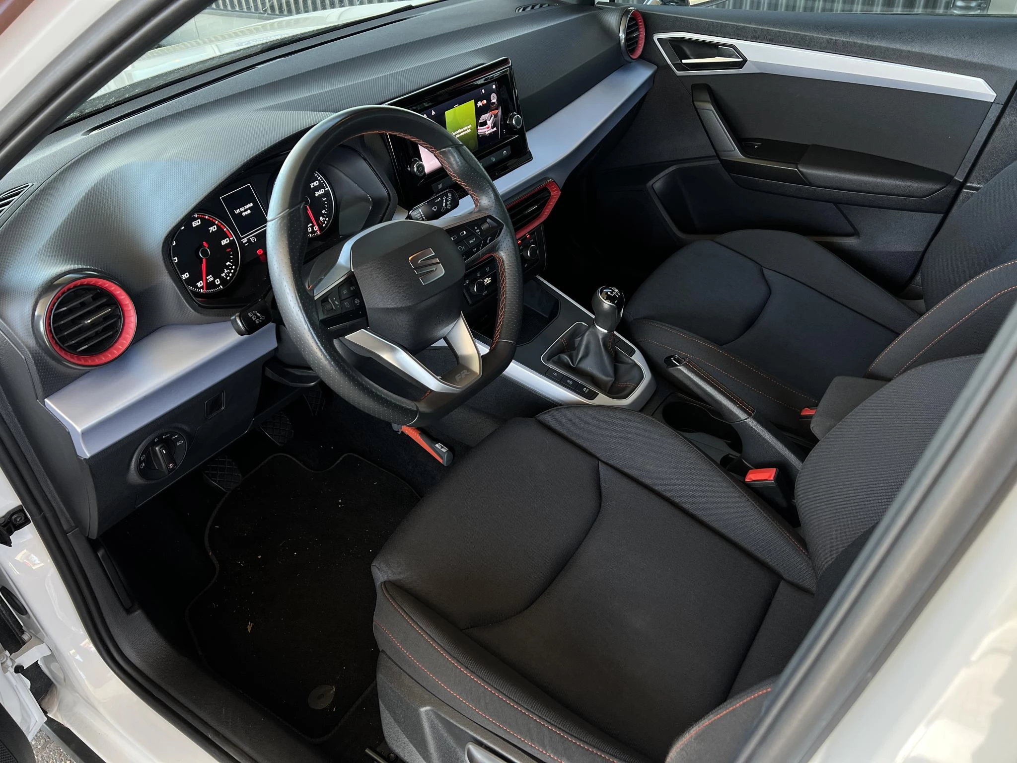 Hoofdafbeelding SEAT Arona