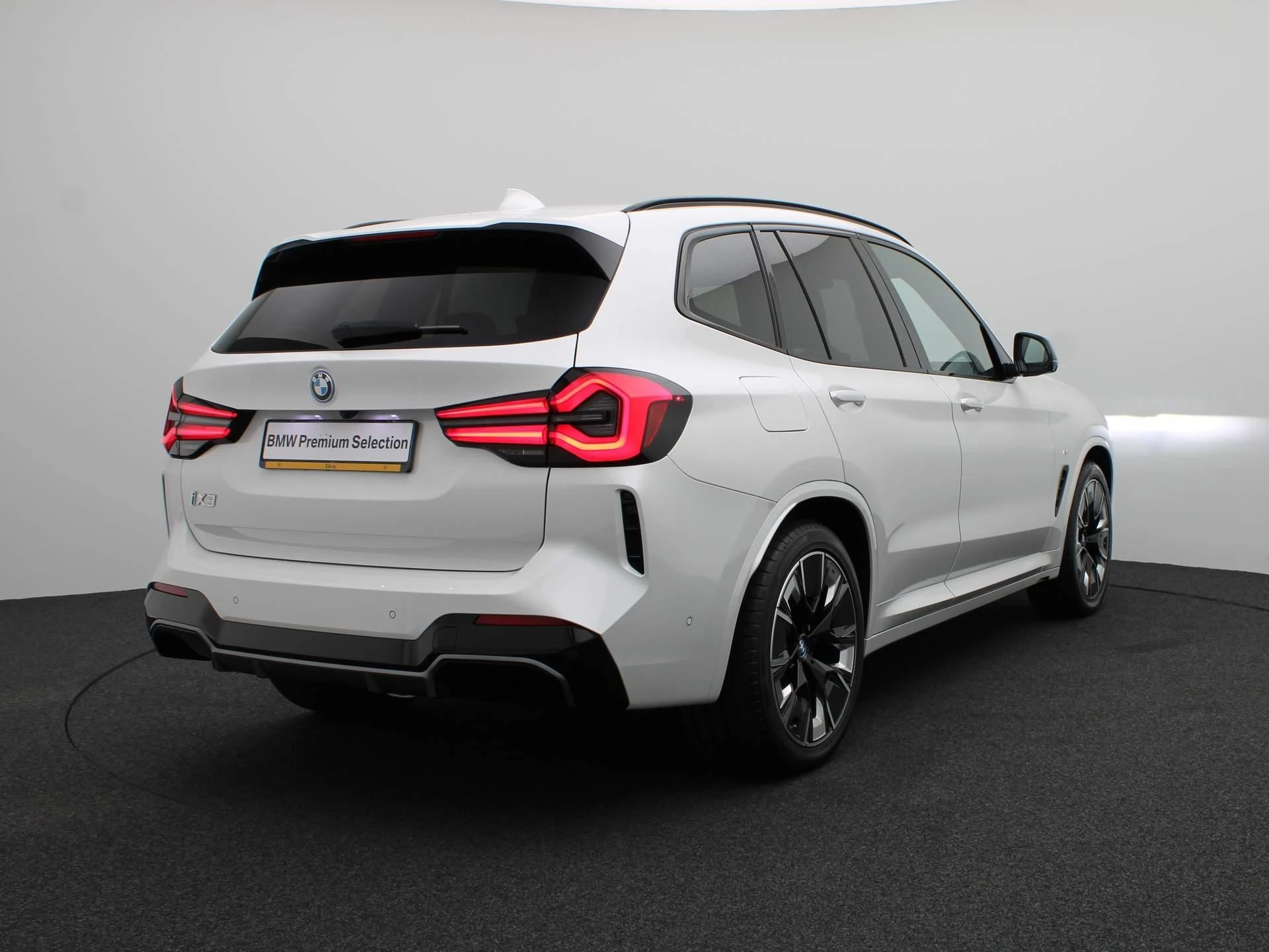 Hoofdafbeelding BMW iX3