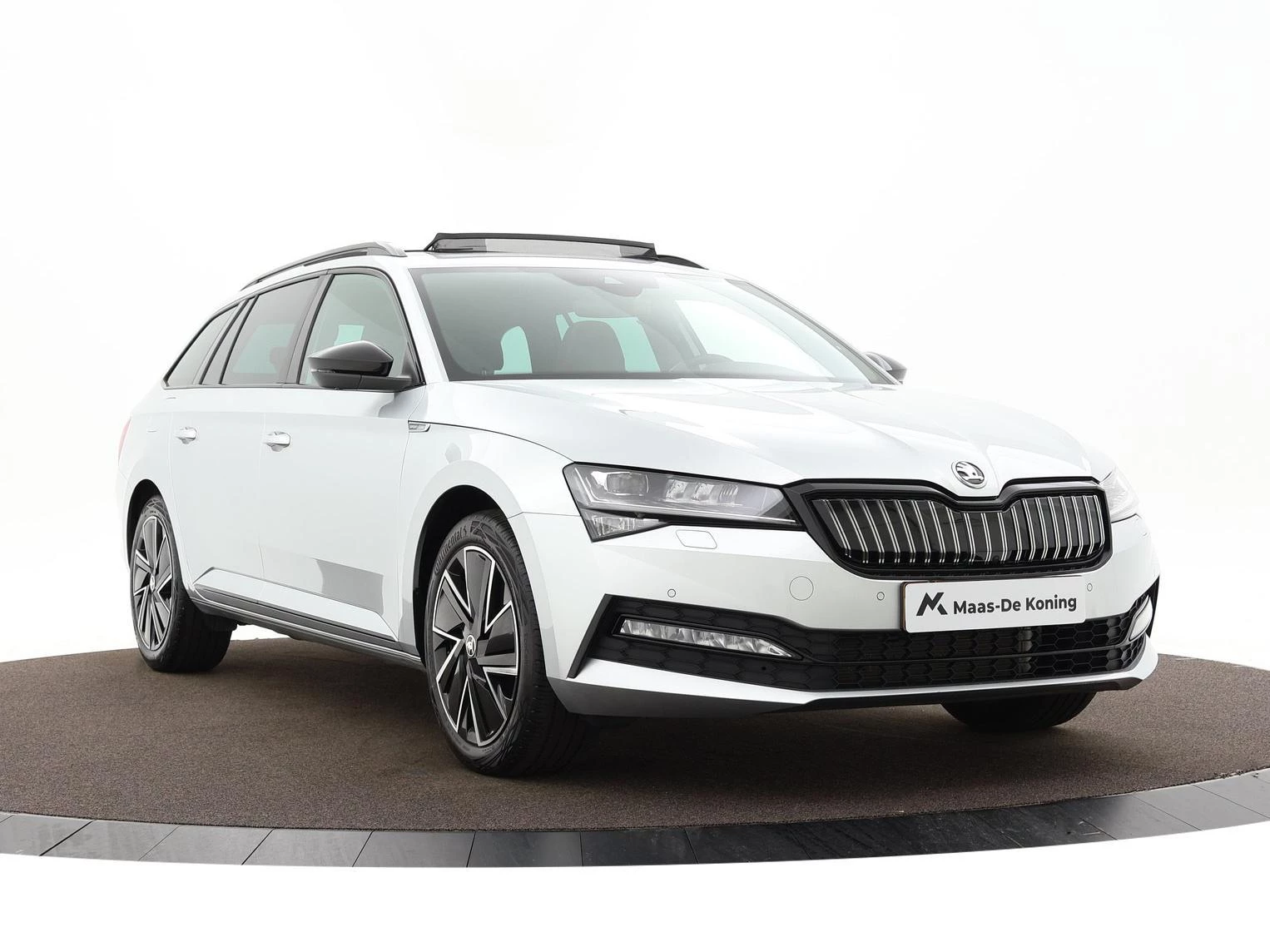 Hoofdafbeelding Škoda Superb