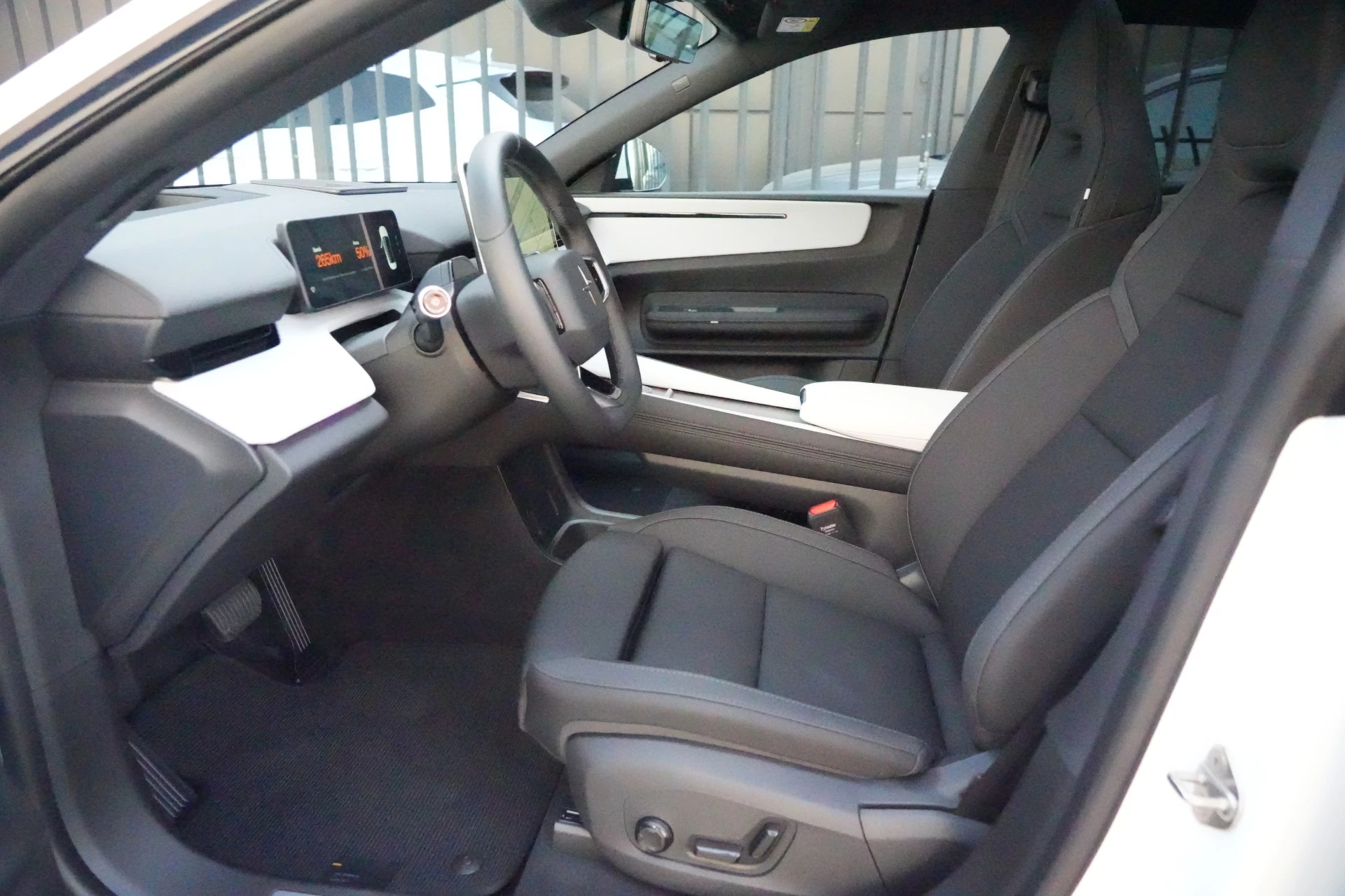 Hoofdafbeelding Polestar 4