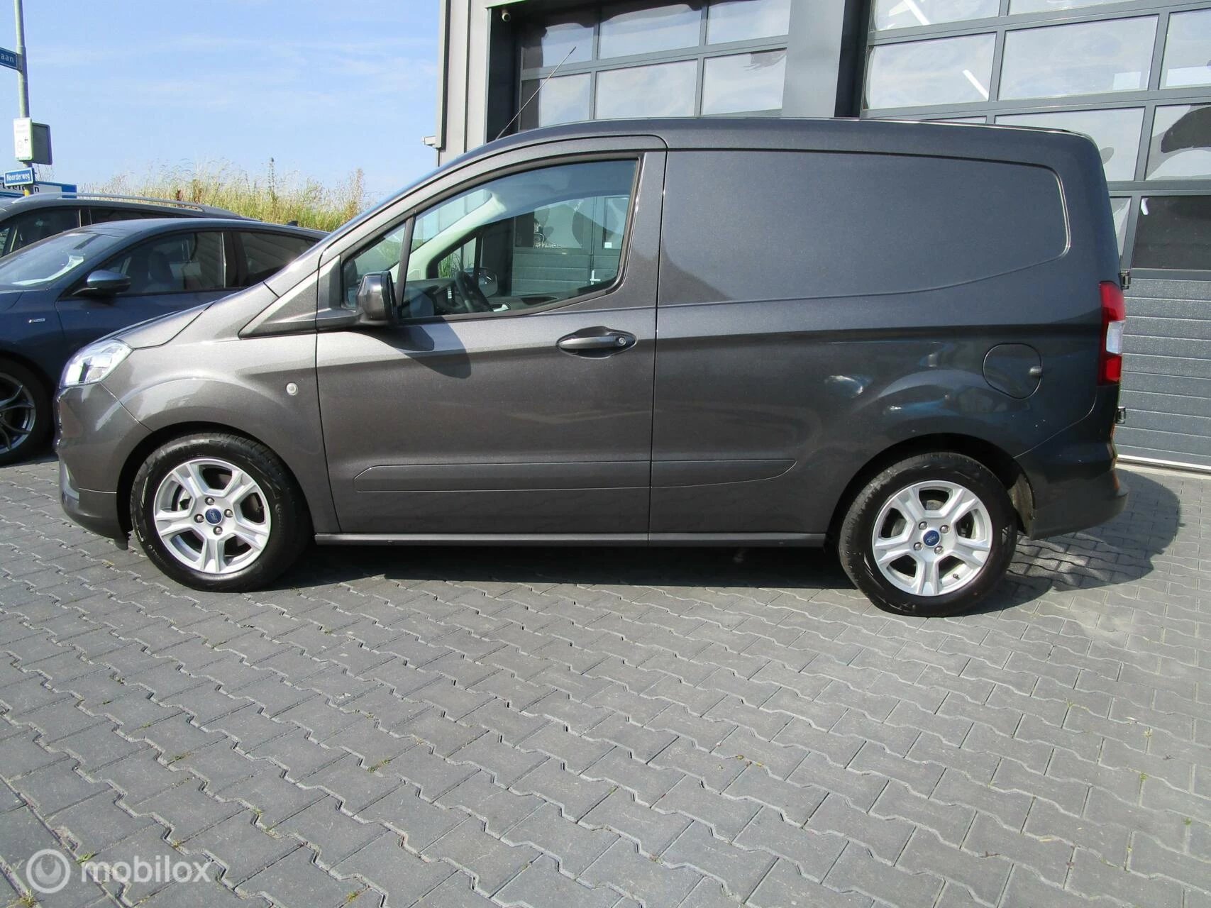 Hoofdafbeelding Ford Transit Courier