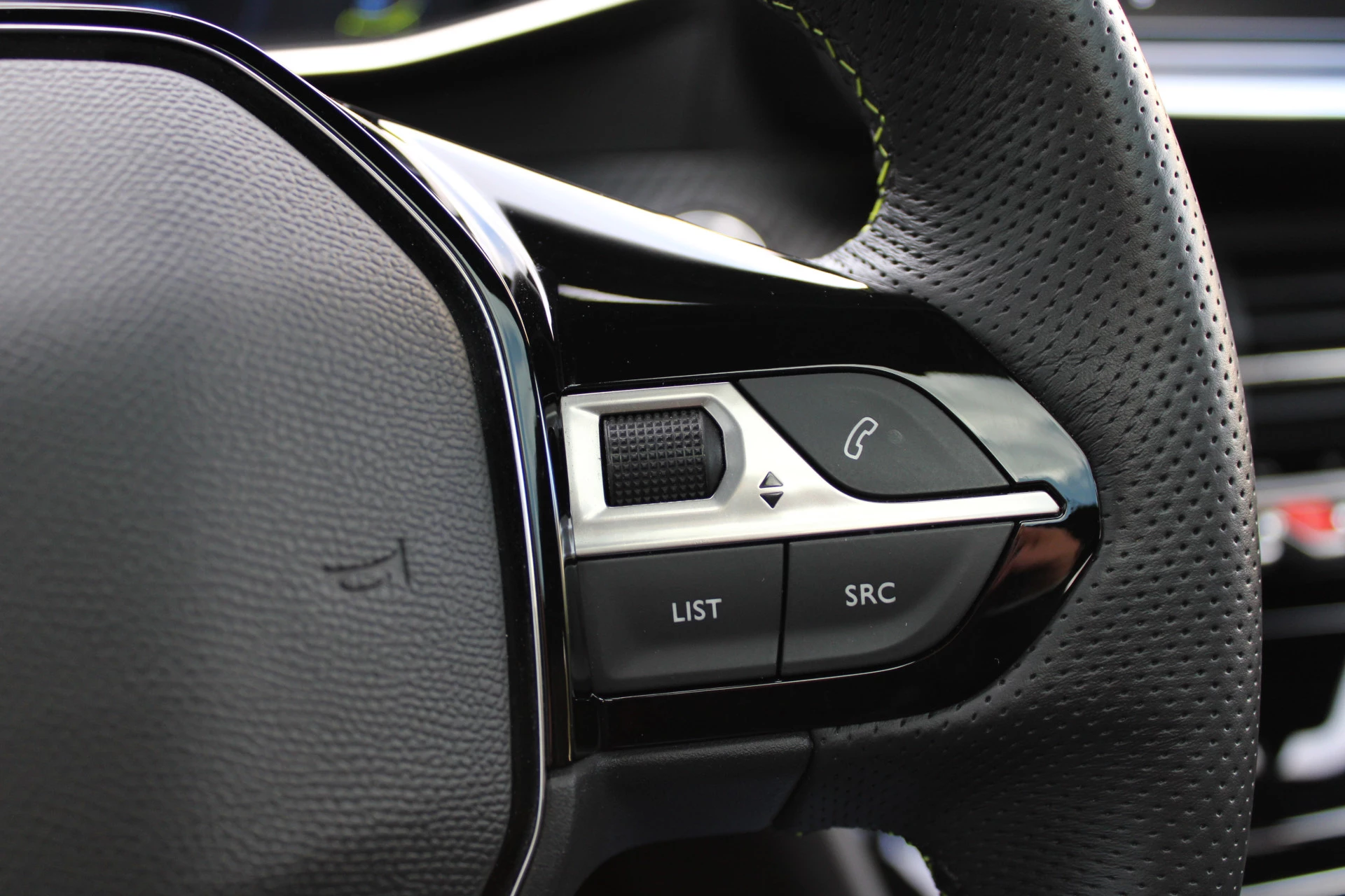 Hoofdafbeelding Peugeot e-208