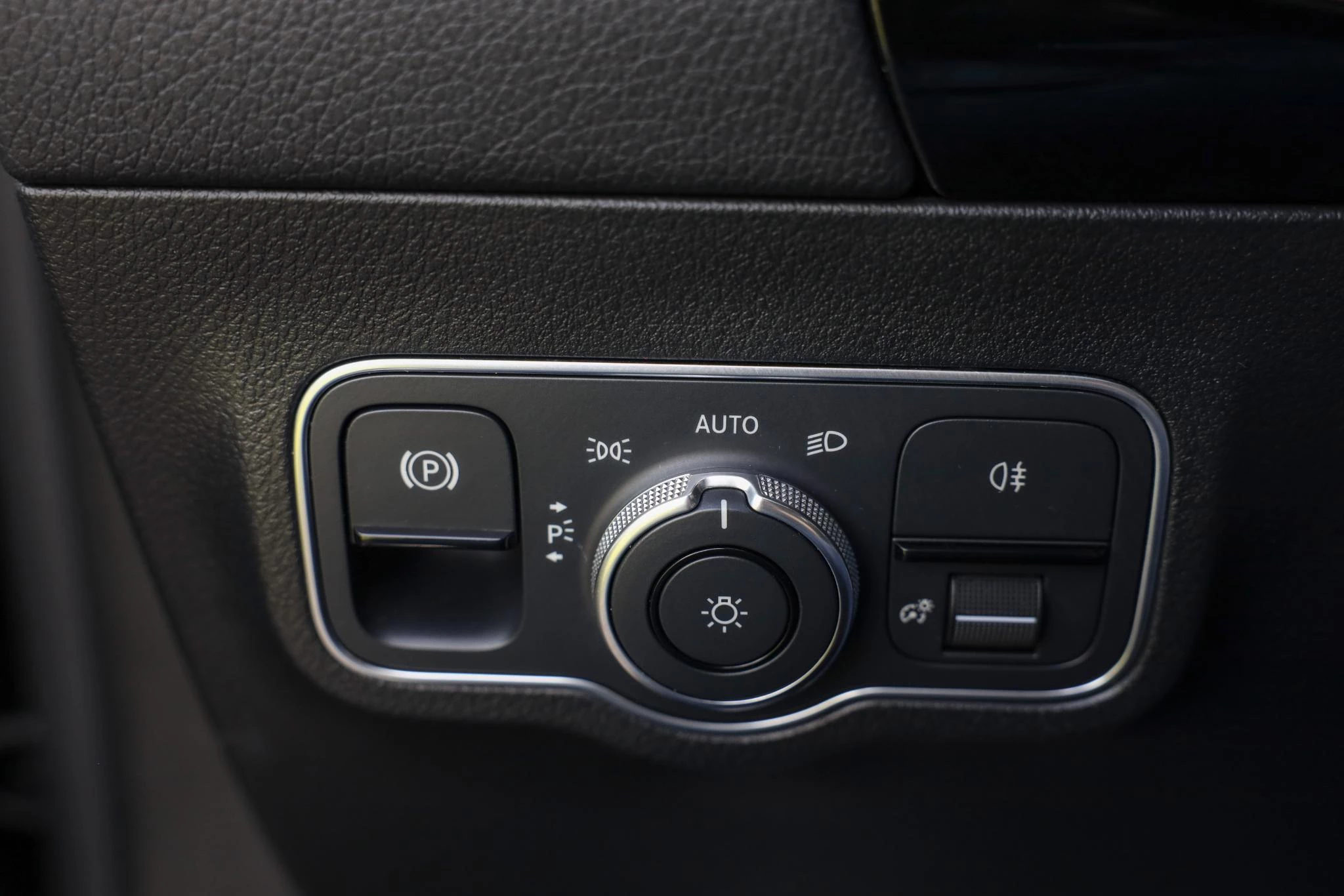 Hoofdafbeelding Mercedes-Benz EQA