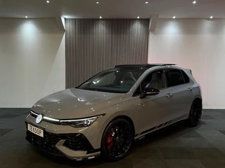 Volkswagen GOLF 8.5 2.0 TSI GTI Clubsport / Akrapovic / Pano / Leder / Head-up / 360 Camera