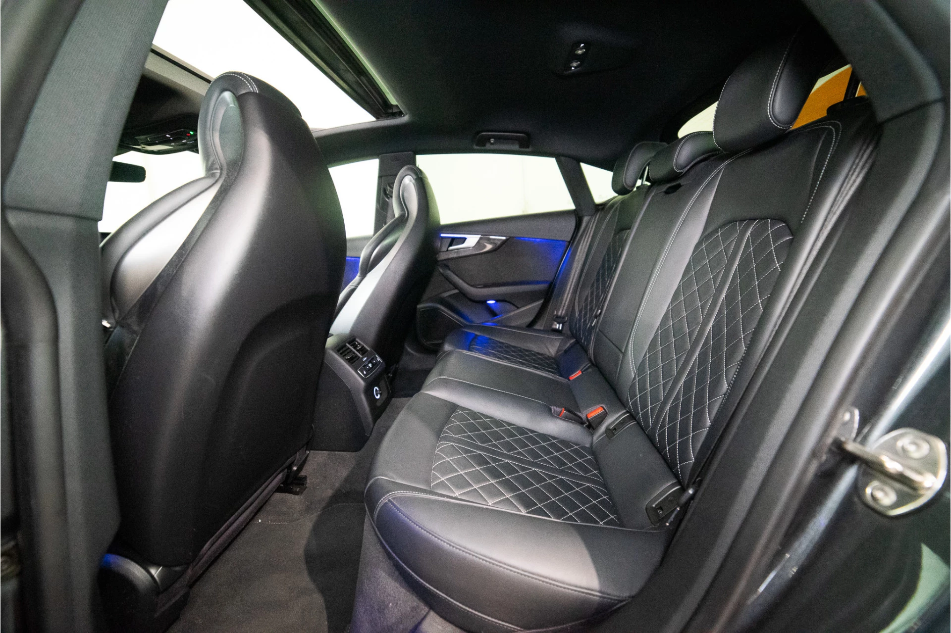 Hoofdafbeelding Audi S5