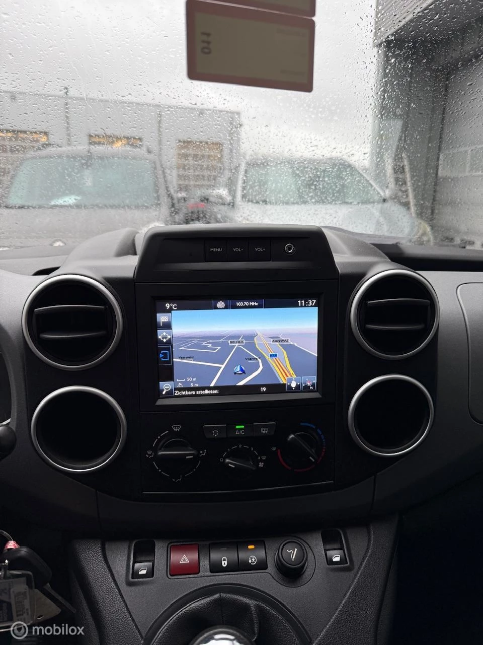 Hoofdafbeelding Peugeot Partner