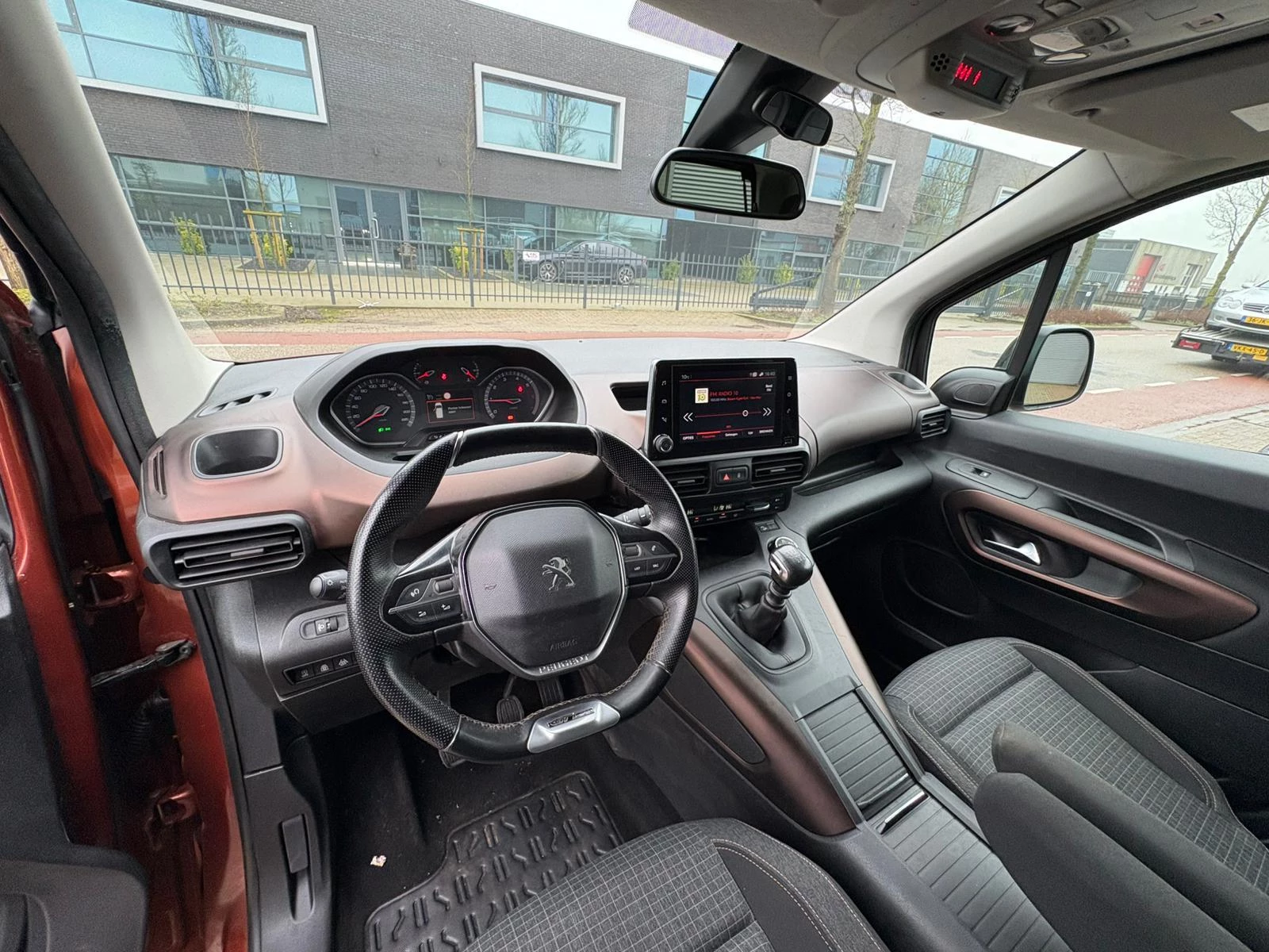 Hoofdafbeelding Peugeot Rifter