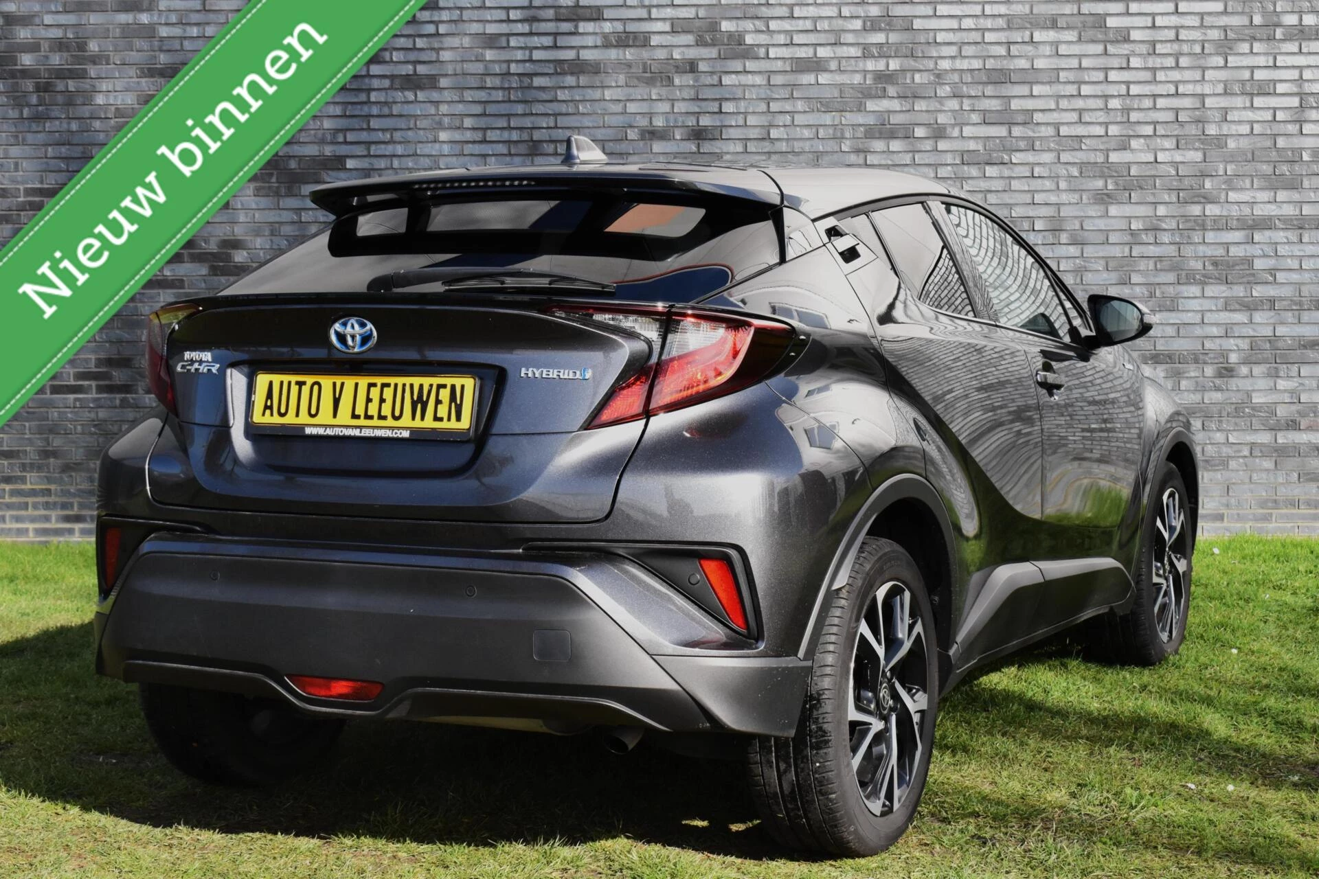 Hoofdafbeelding Toyota C-HR