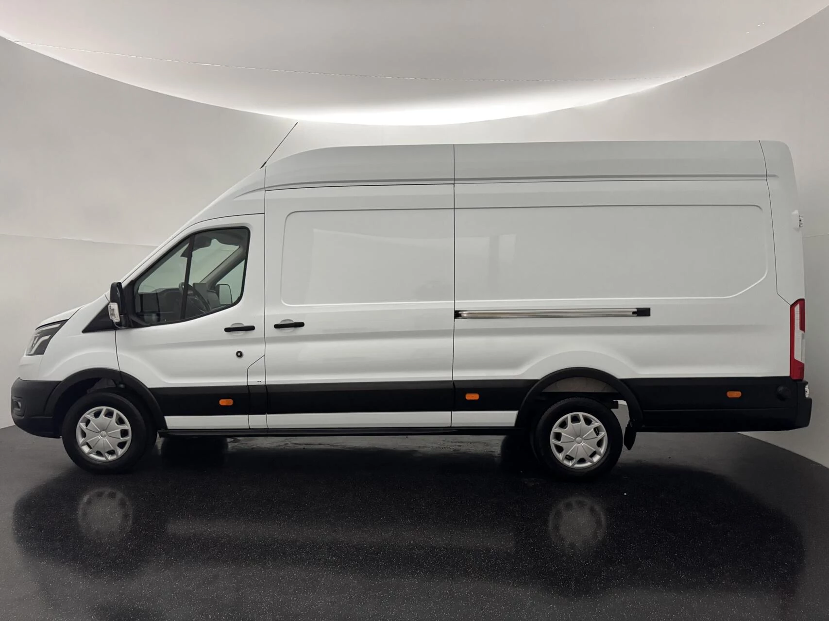 Hoofdafbeelding Ford E-Transit