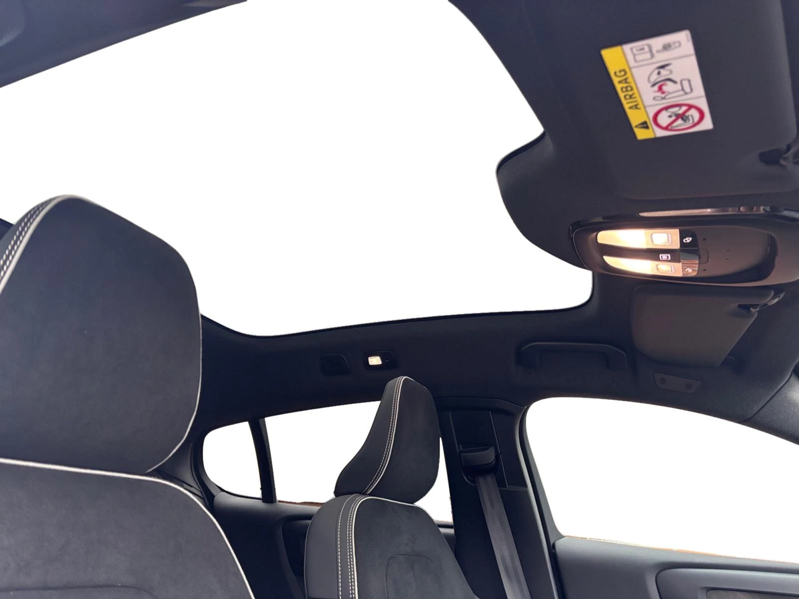 Hoofdafbeelding Volvo C40