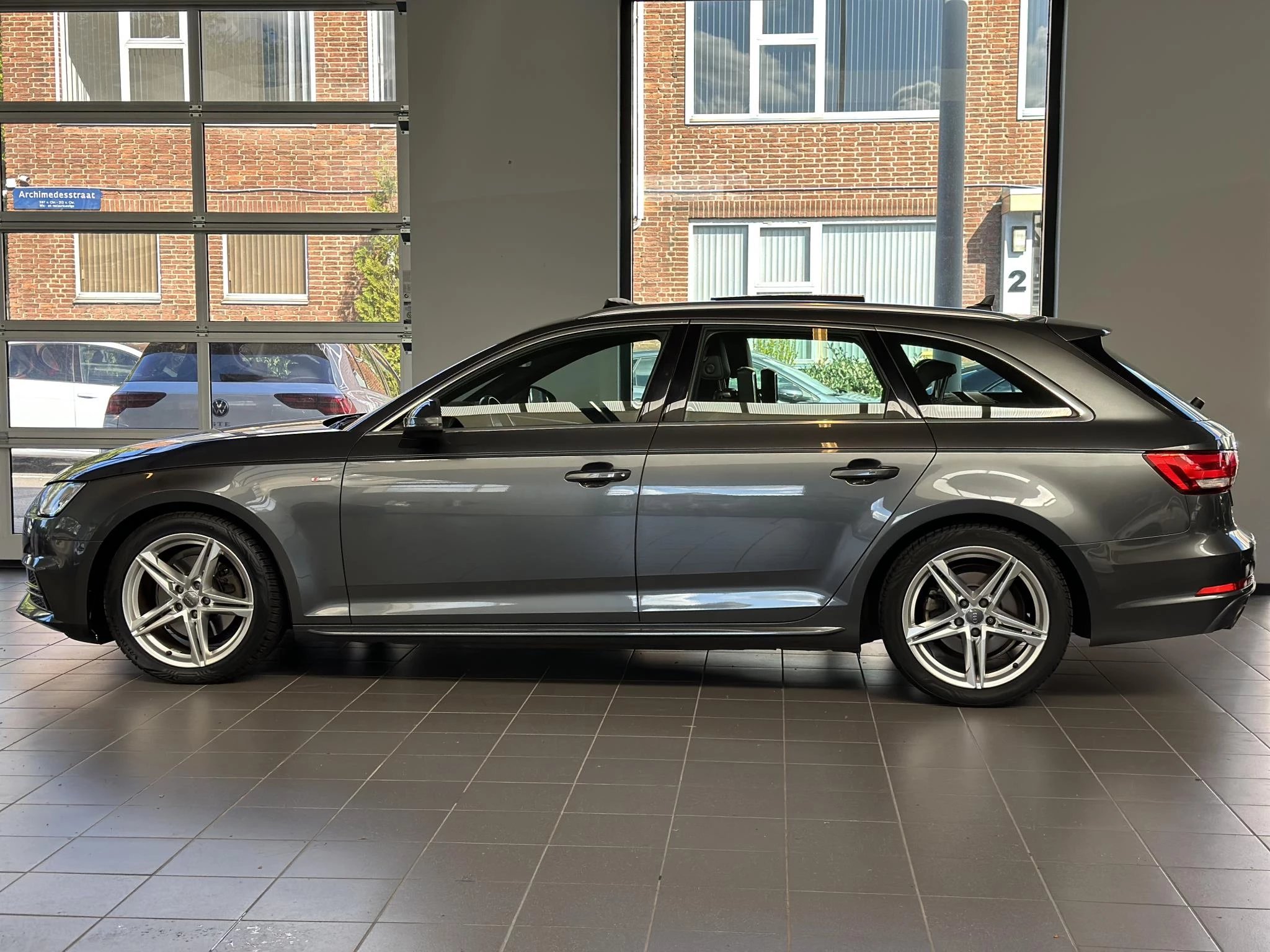 Hoofdafbeelding Audi A4