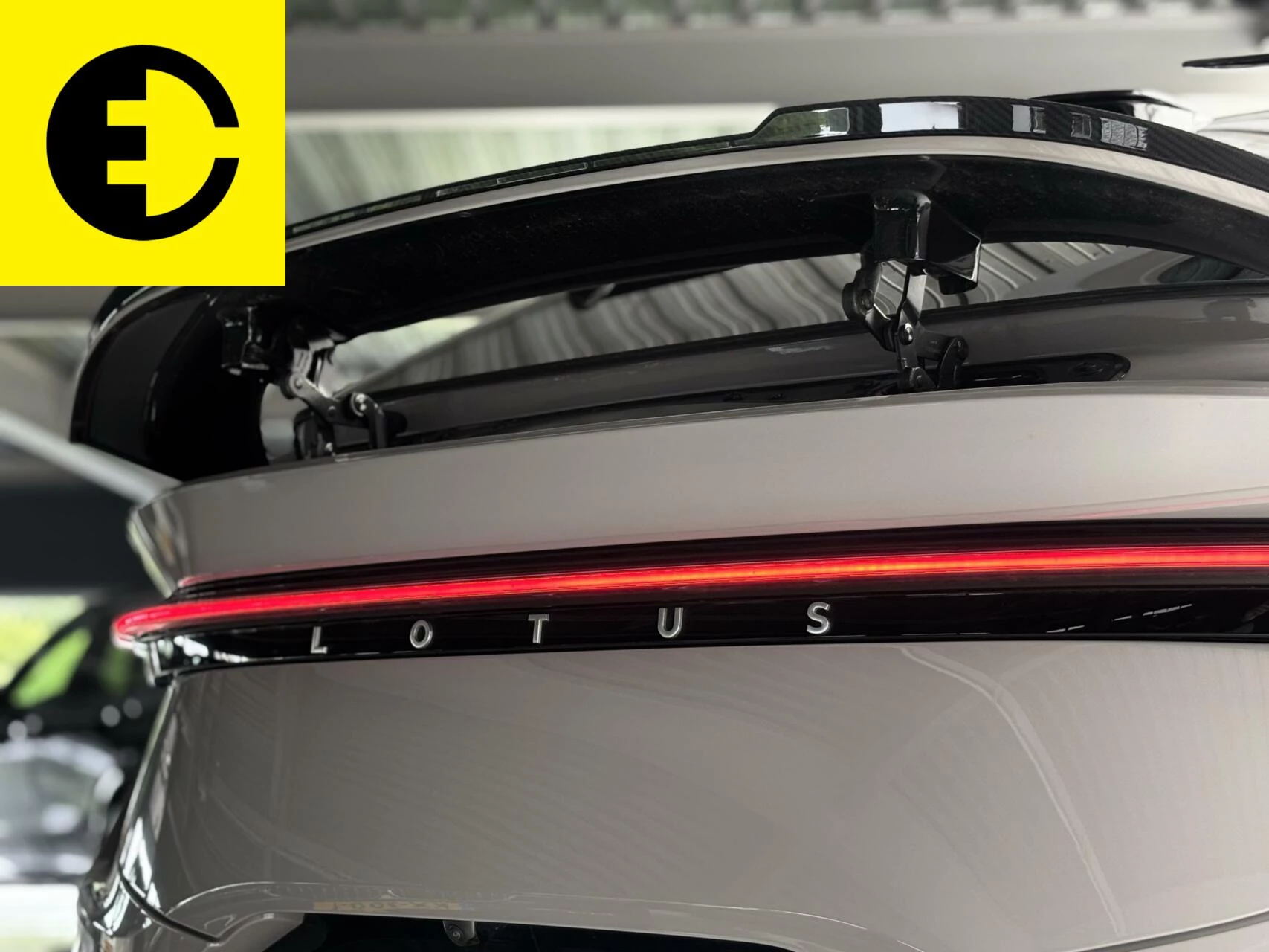 Hoofdafbeelding Lotus Eletre