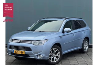 Mitsubishi Outlander BWJ 2015 | 2.0 PHEV 203PK instyle+ | TREKHAAK | SCHUIFDAK | LEER | CAMERA A | PDC 2X | CLIMA | NAVI | 18'' LMV |