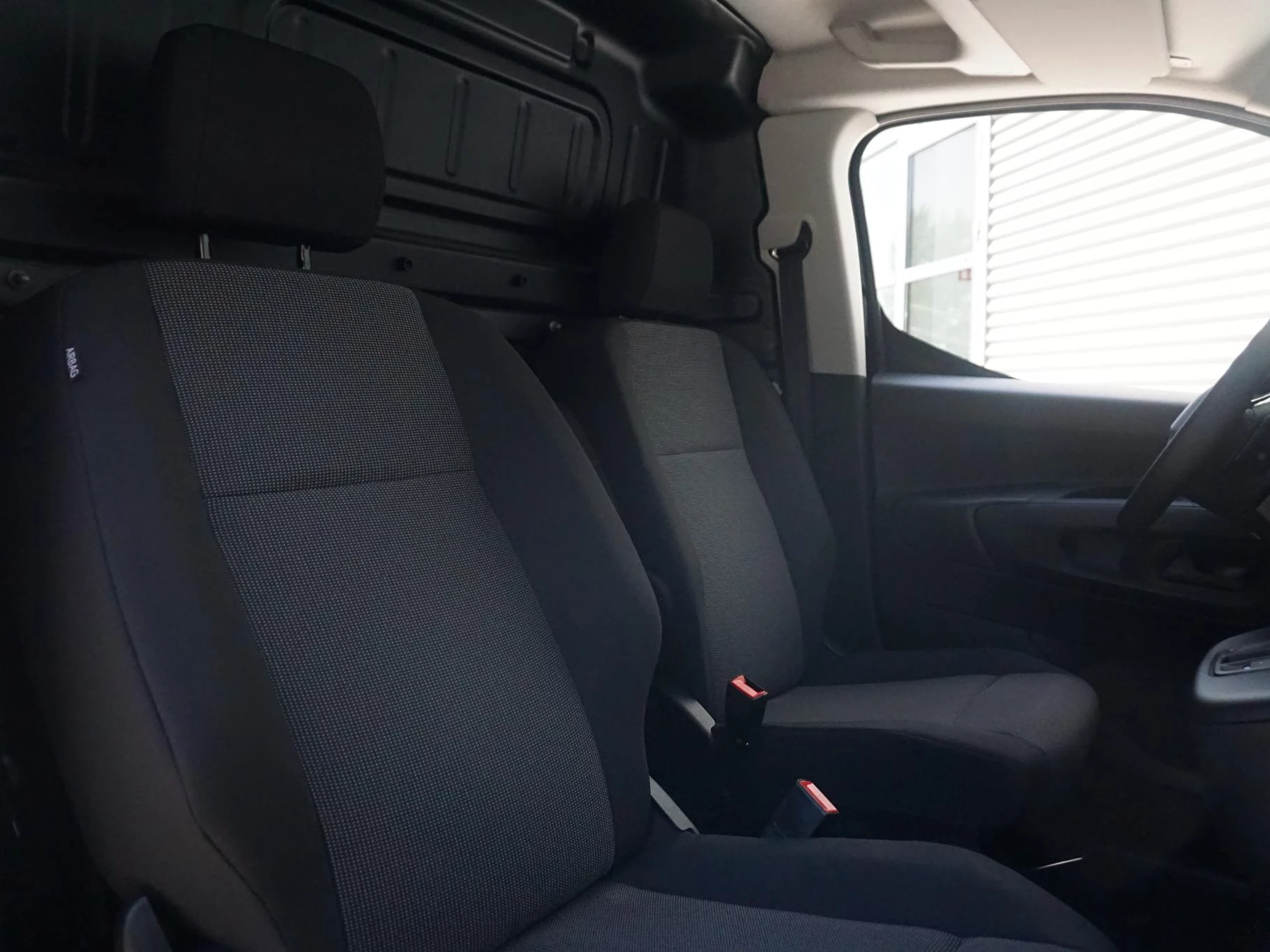 Hoofdafbeelding Peugeot e-Partner