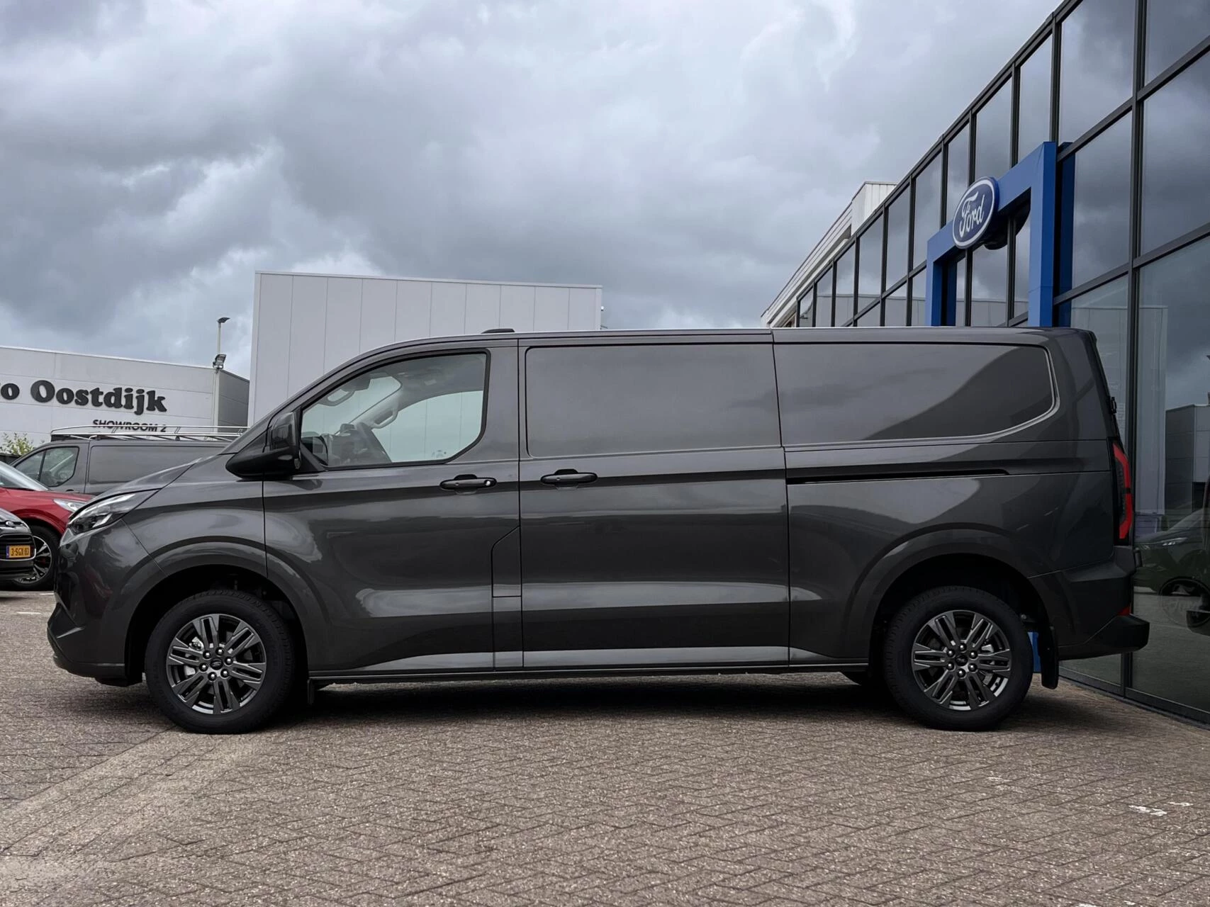 Hoofdafbeelding Ford E-Transit Custom