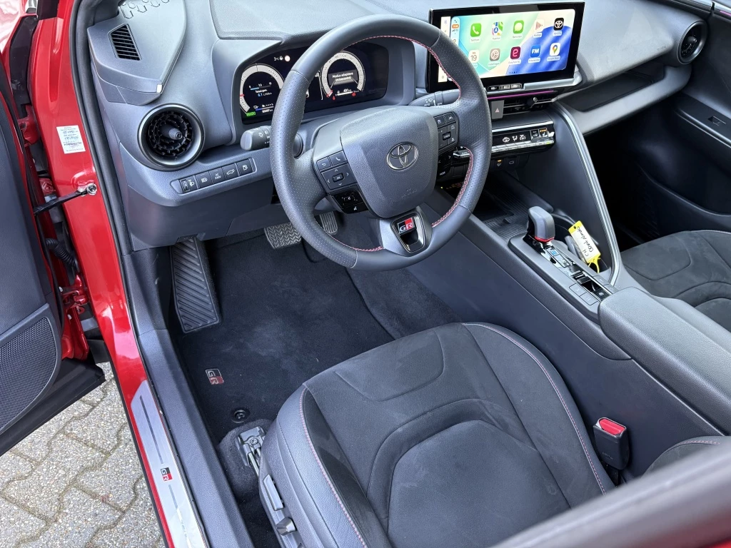 Hoofdafbeelding Toyota C-HR