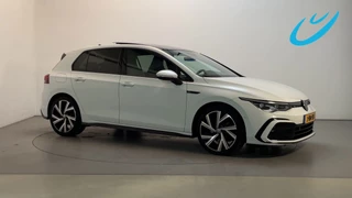 Volkswagen Golf 1.5 eTSI 150pk DSG R-Line Panoramadak Alcantara Sfeerverlichting DAB+