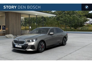 BMW 5 Serie 520i M Sport Automaat / Panoramadak / Trekhaak / Stoelventilatie / Bowers & Wilkins / Comfort Access / Adaptieve LED / M Sportonderstel / Live Cockpit Professional