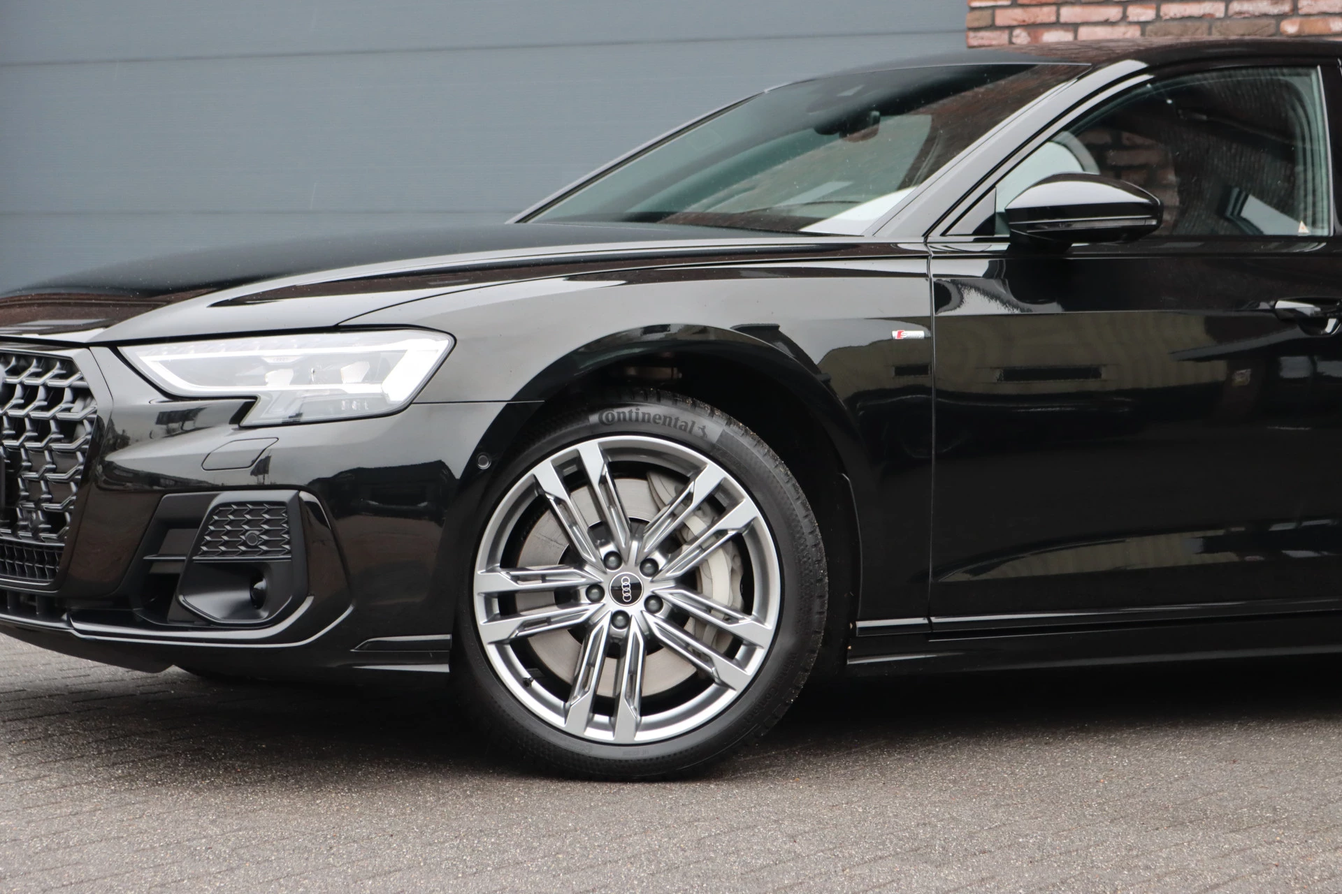 Hoofdafbeelding Audi A8