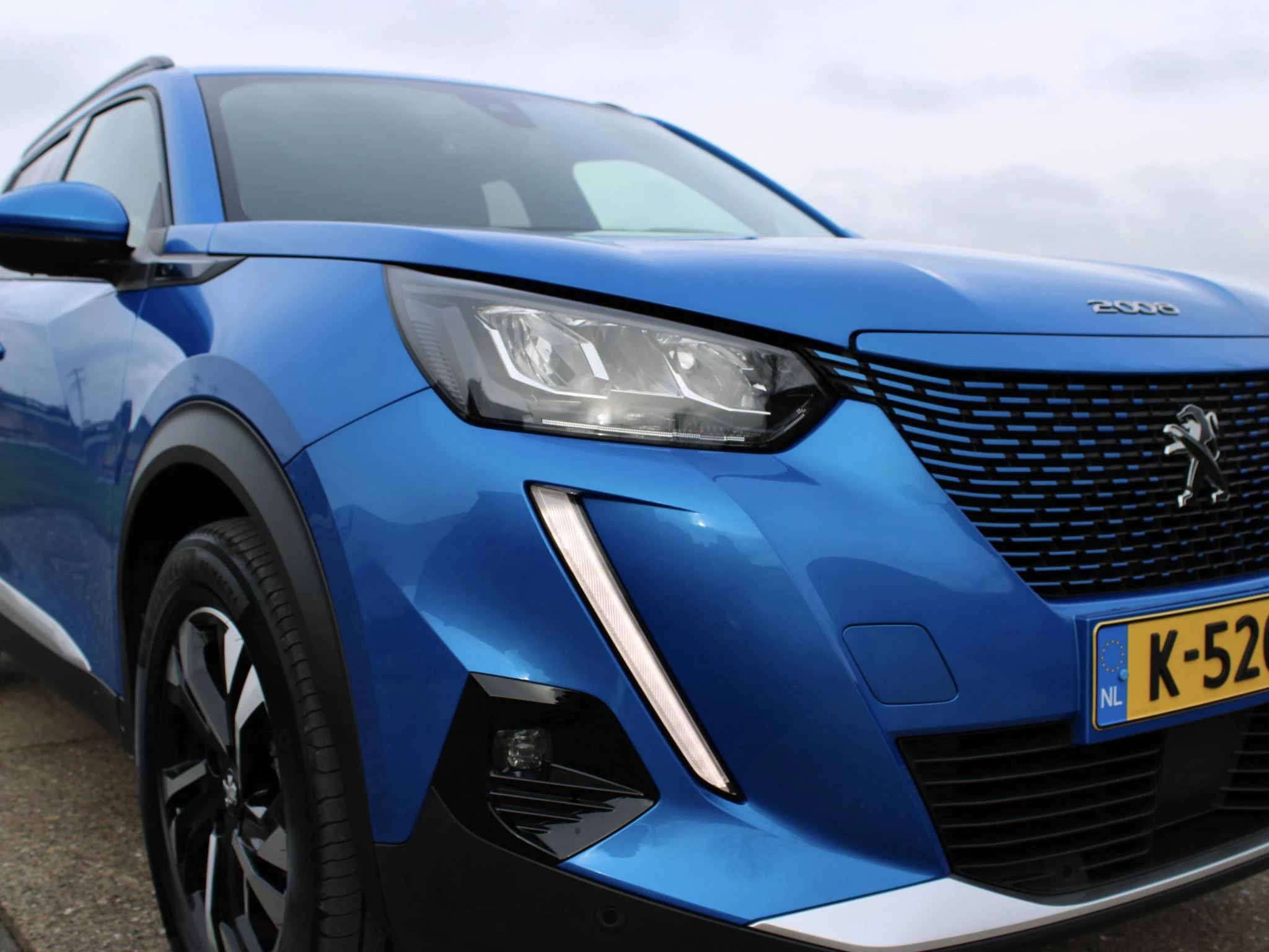 Hoofdafbeelding Peugeot e-2008