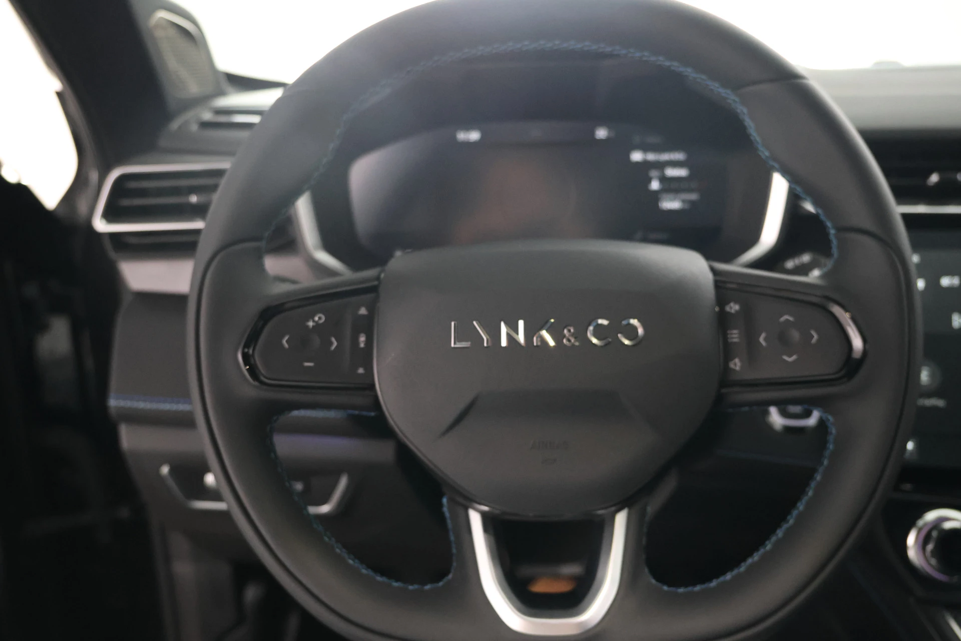 Hoofdafbeelding Lynk & Co 01