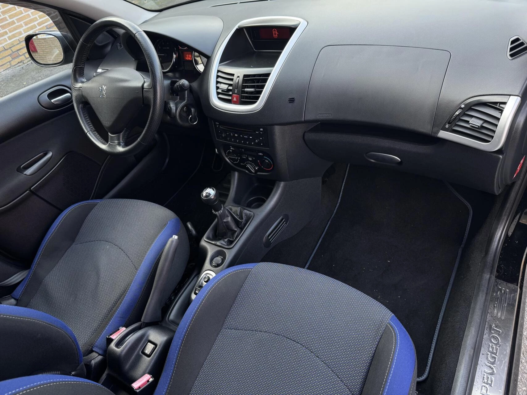 Hoofdafbeelding Peugeot 206