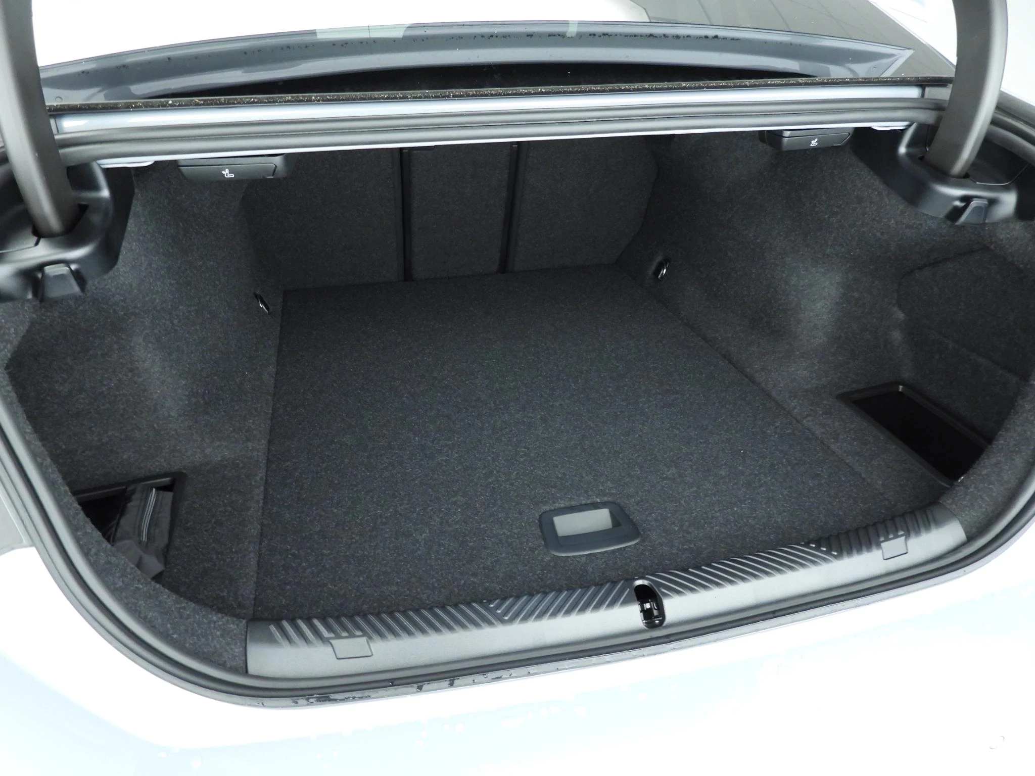 Hoofdafbeelding BMW i5